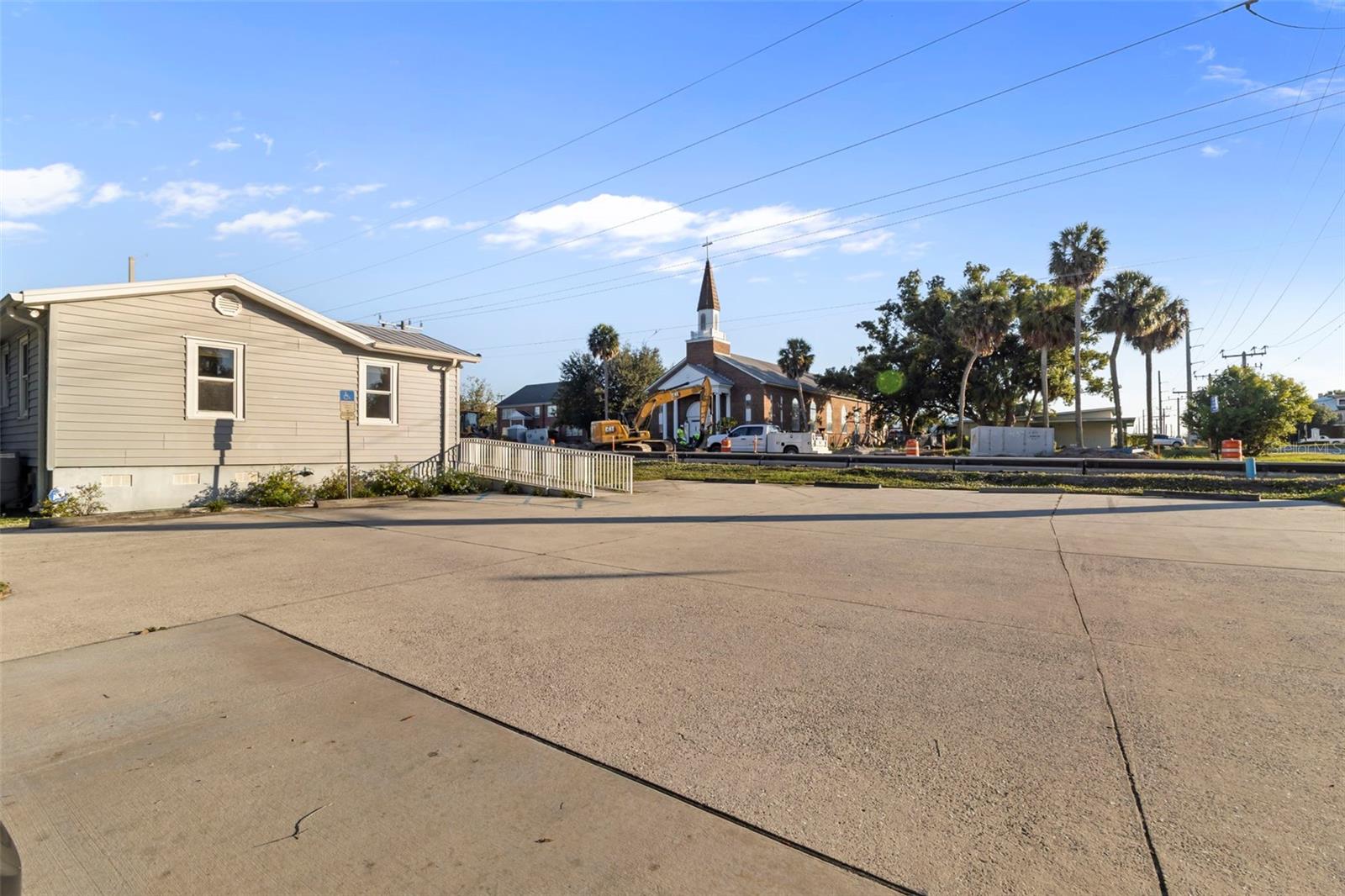 TOWN/ARCADIA - Commercial Sale