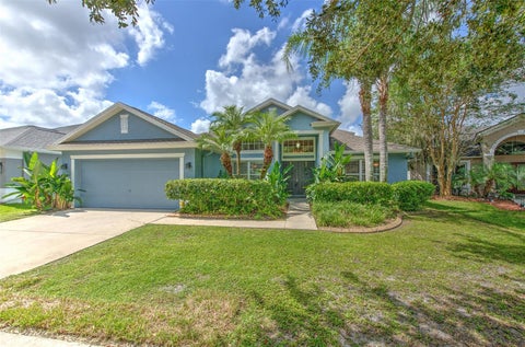 Photo of 5847 Heronrise Crescent Drive, Lithia, FL 33547 (MLS # TB8545519)