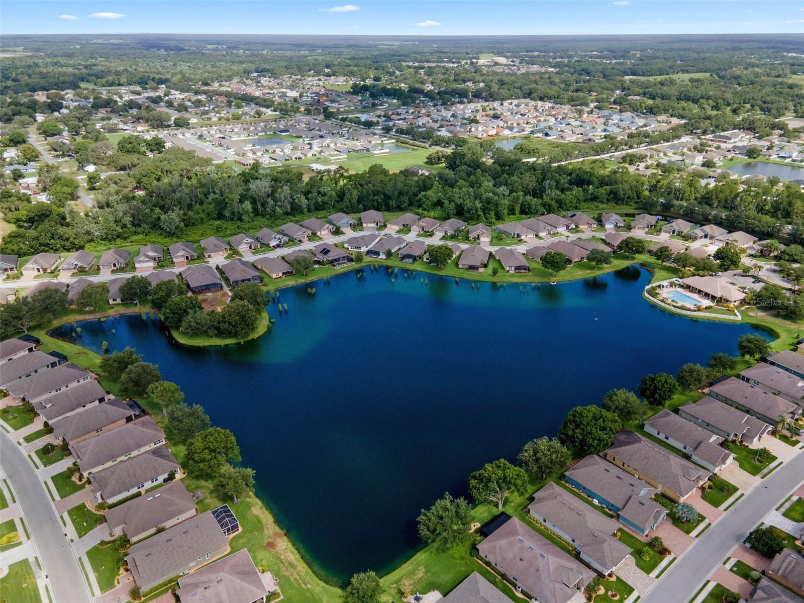 LAKE JAMES PH 01 - Residential