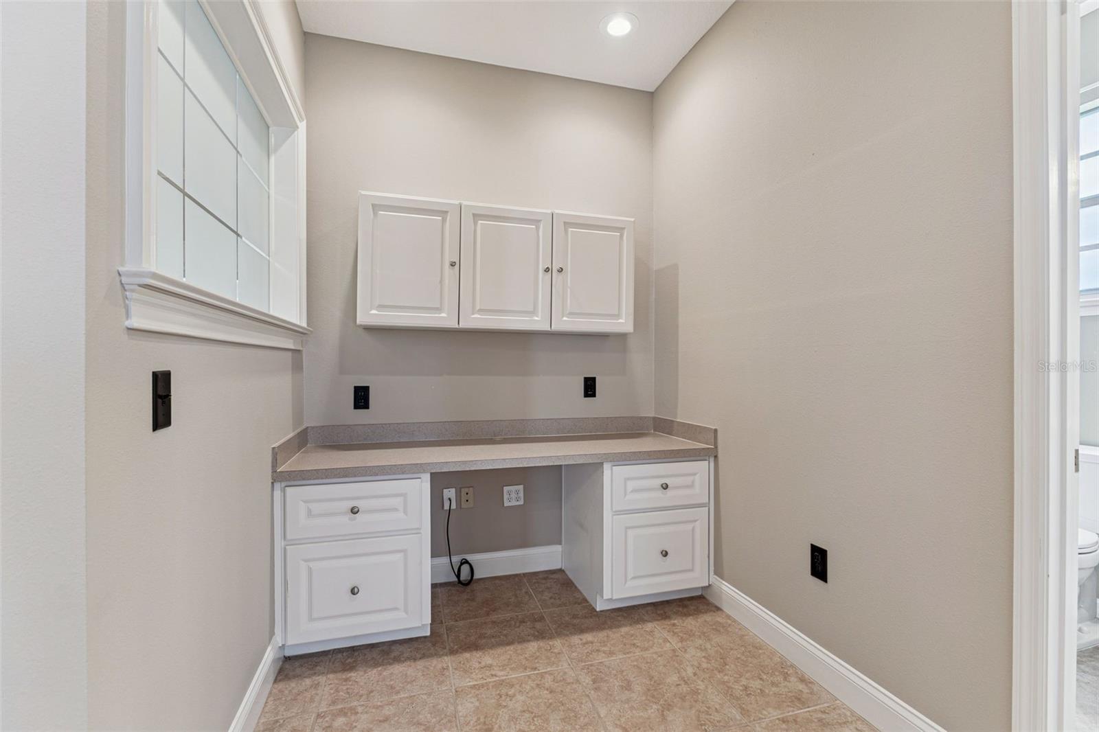 LAKE JAMES PH 01 - Residential