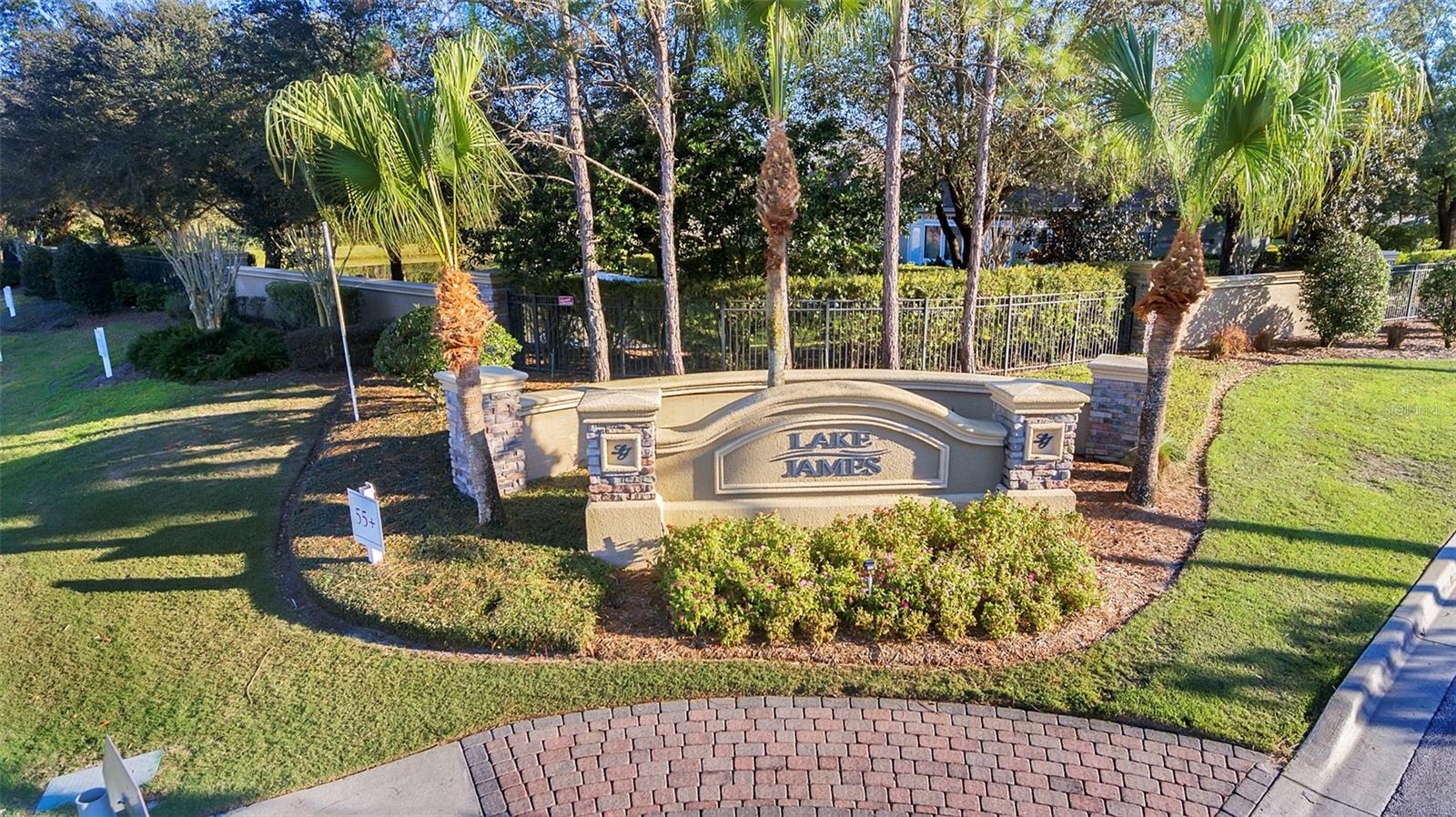 LAKE JAMES PH 01 - Residential