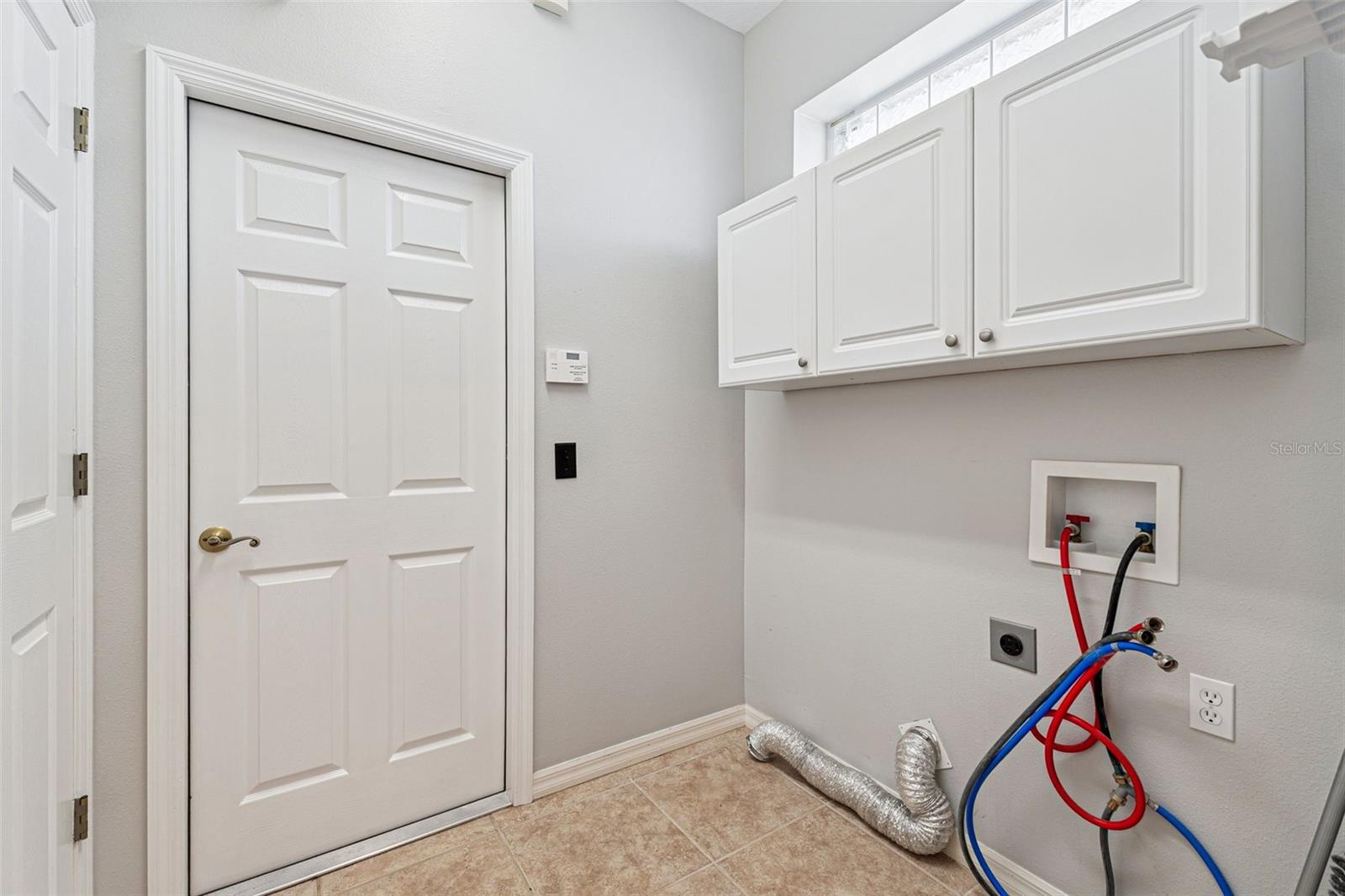 LAKE JAMES PH 01 - Residential