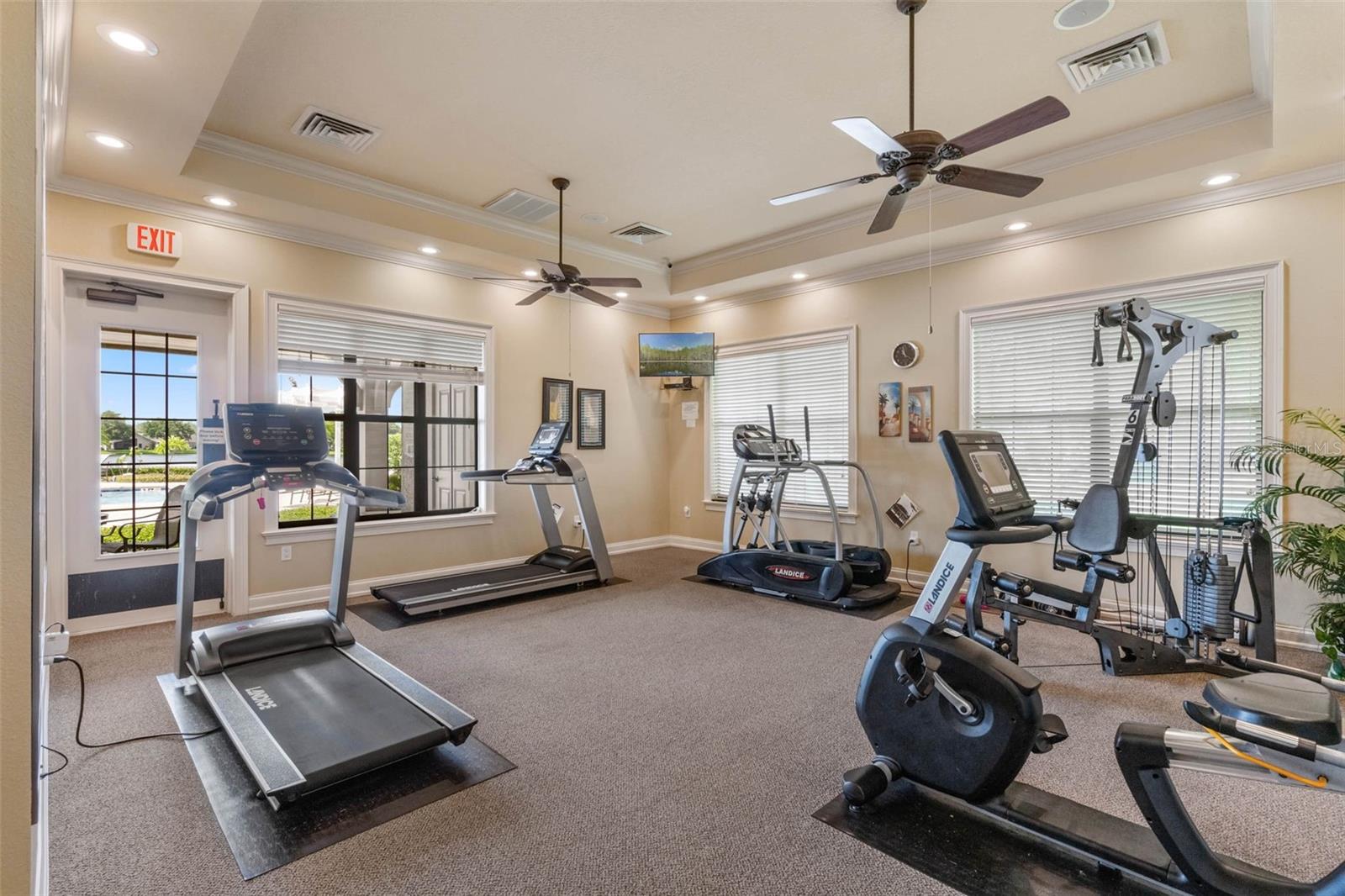 LAKE JAMES PH 01 - Residential