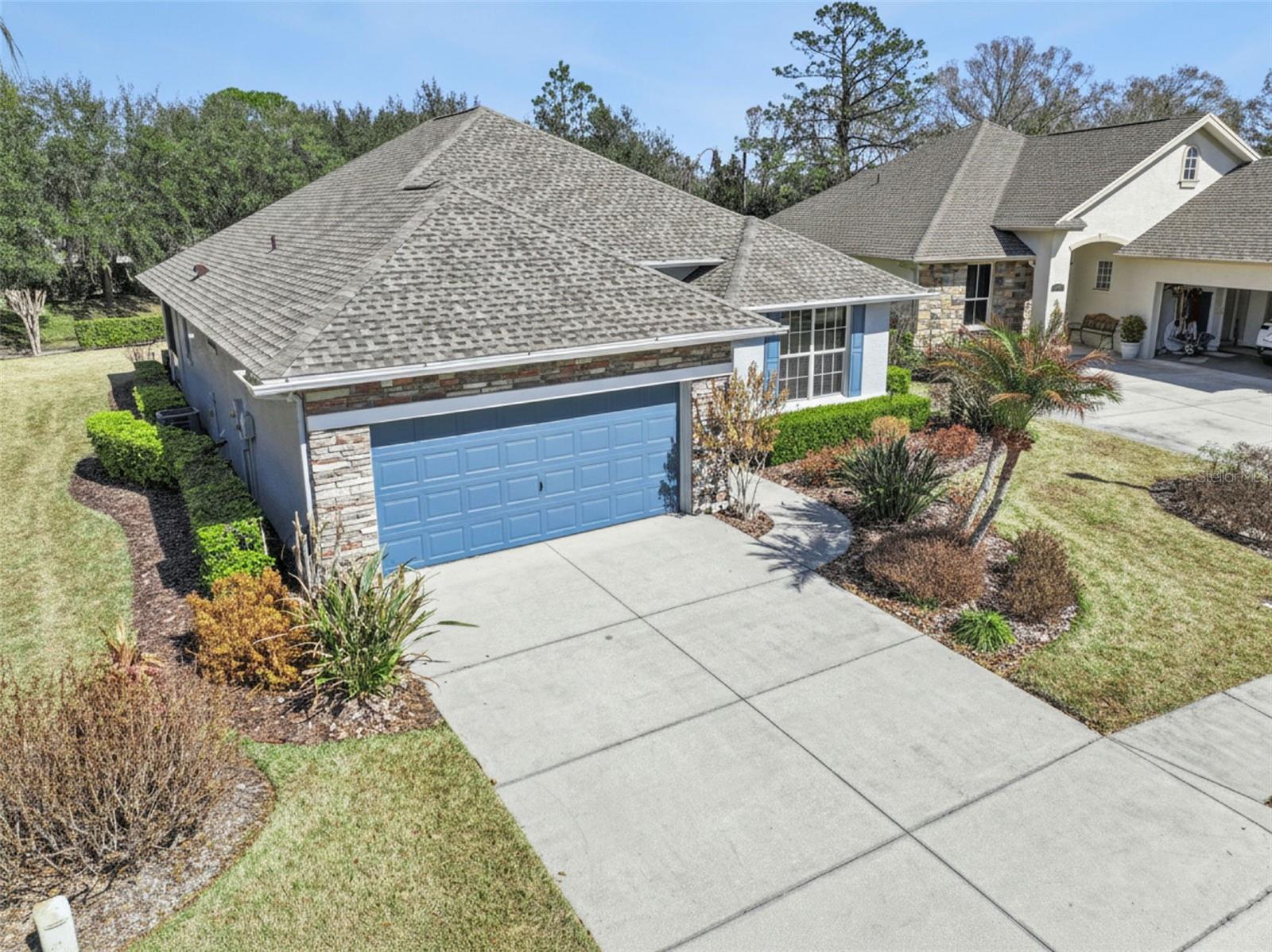 LAKE JAMES PH 01 - Residential