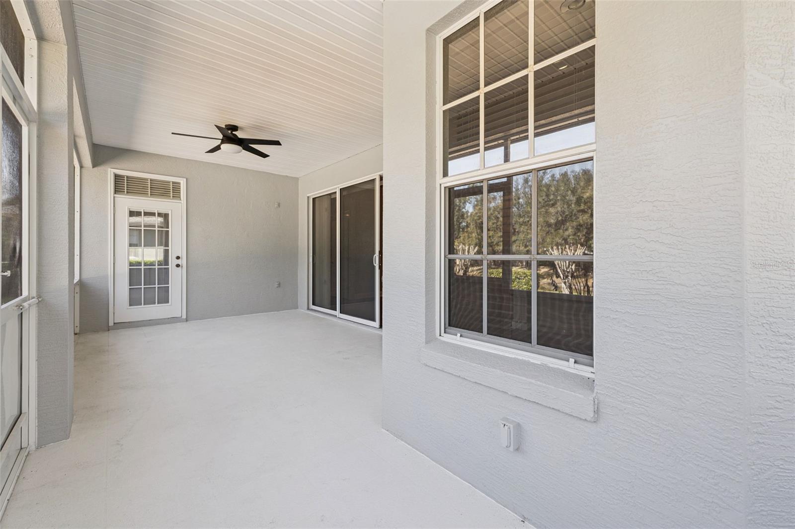 LAKE JAMES PH 01 - Residential