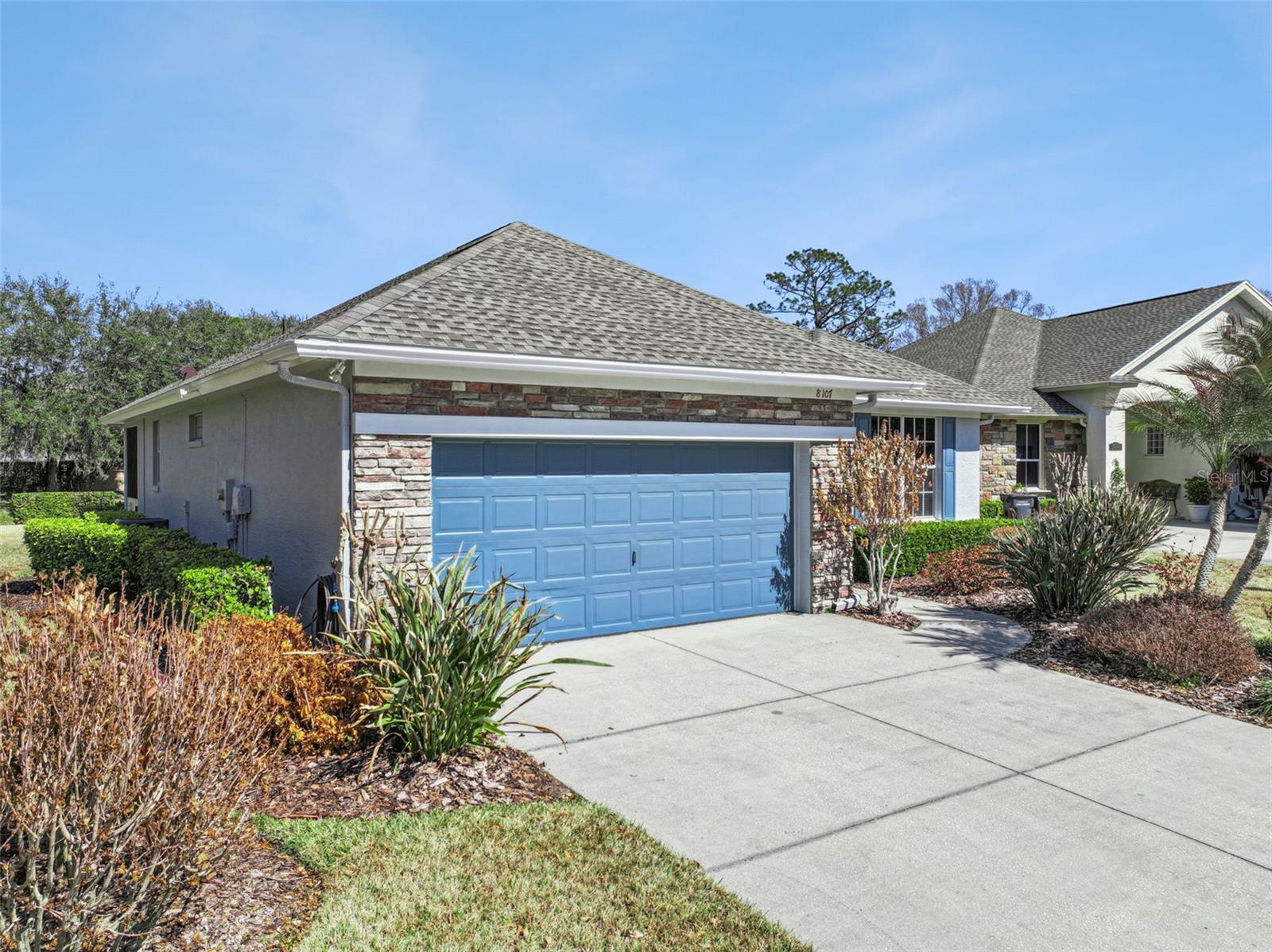 LAKE JAMES PH 01 - Residential