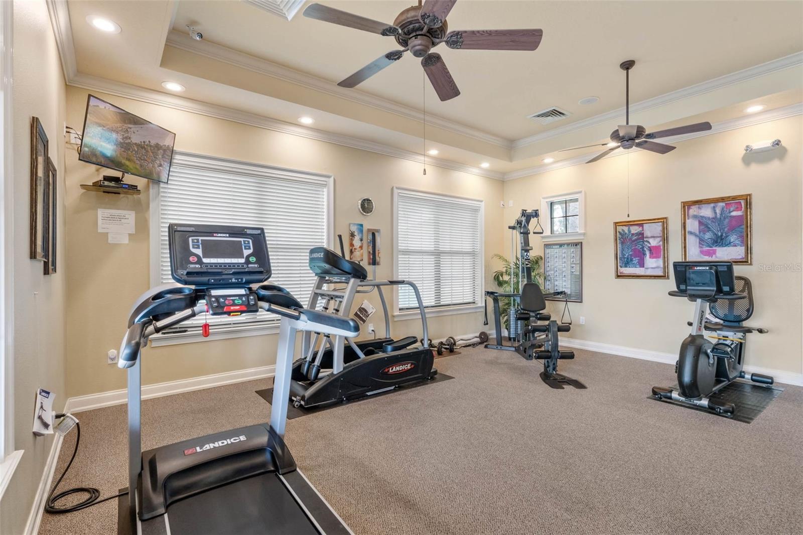 LAKE JAMES PH 01 - Residential