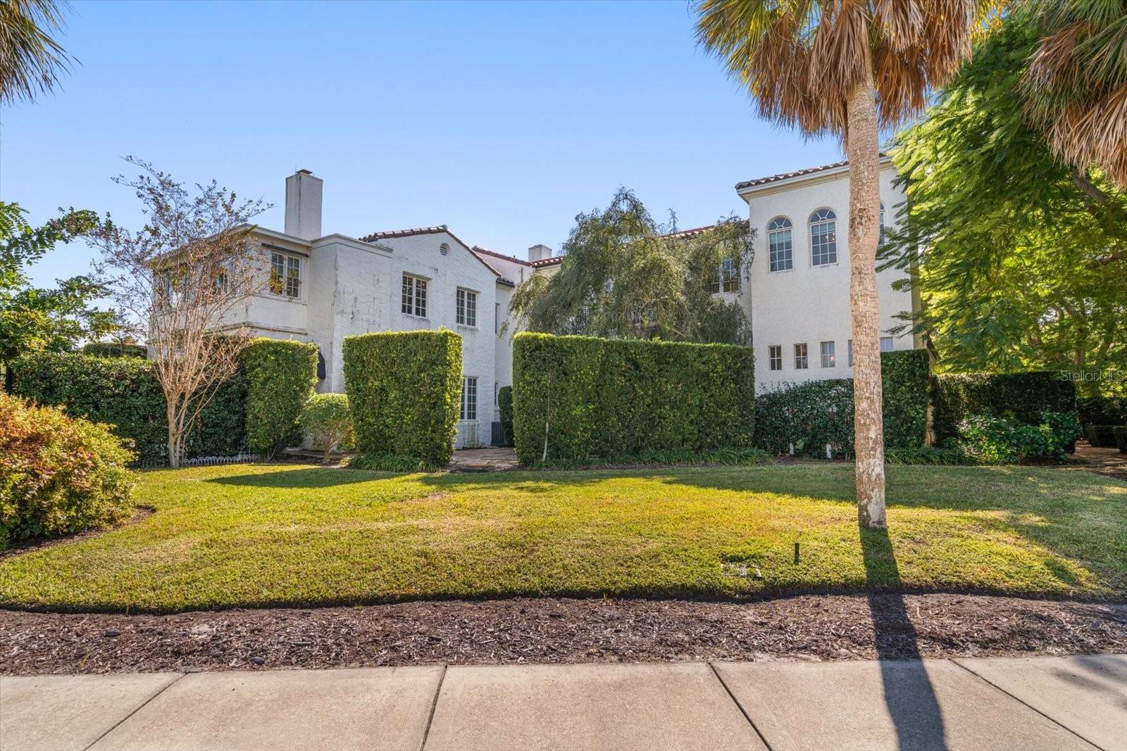 BELLEAIR ESTATES - Residential