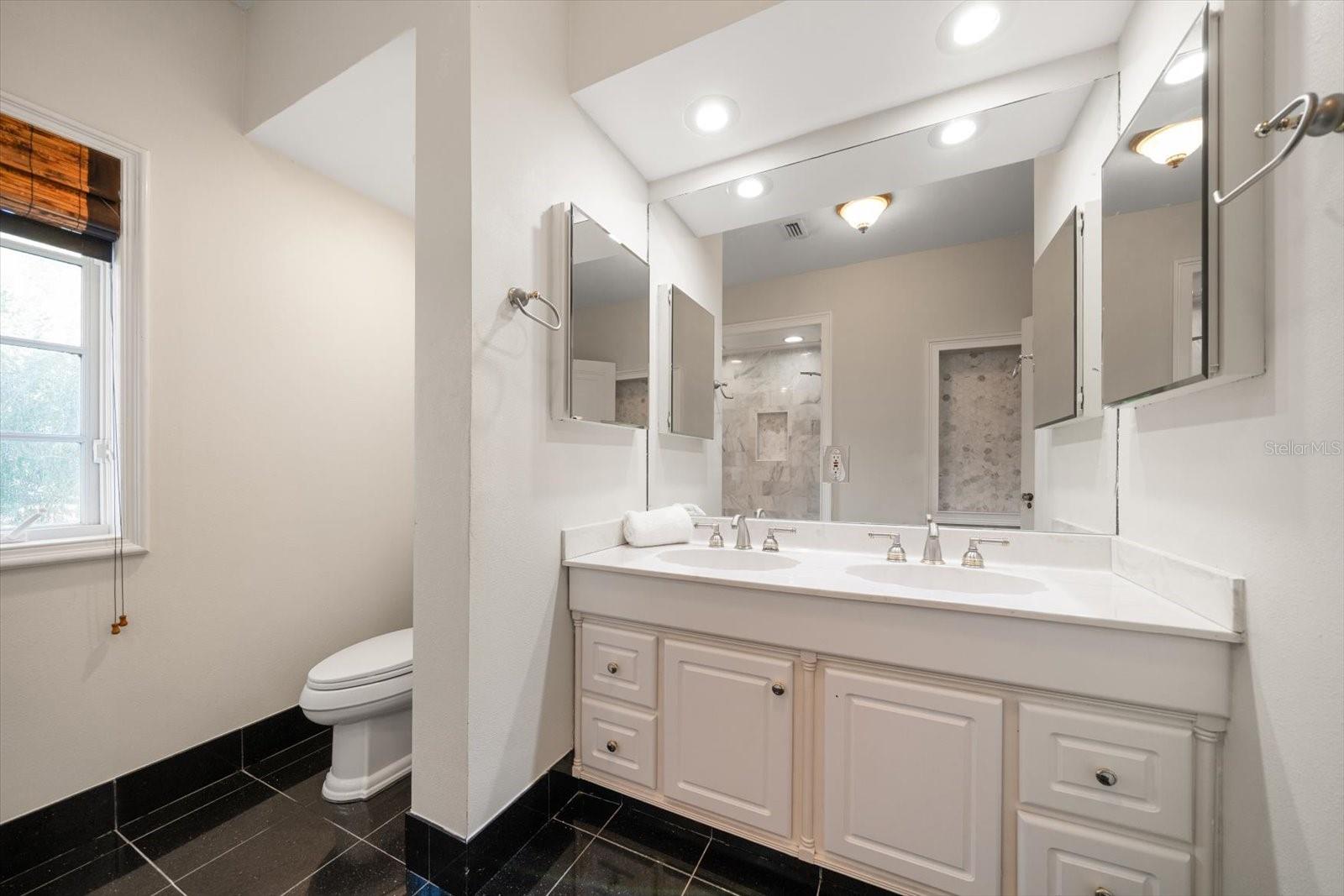 BELLEAIR ESTATES - Residential