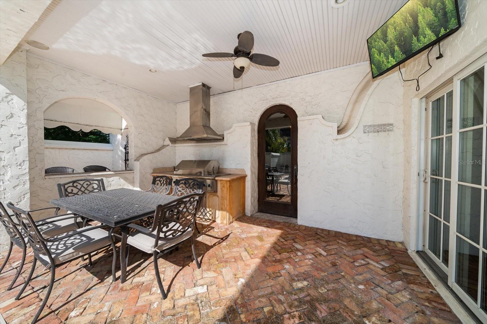 BELLEAIR ESTATES - Residential