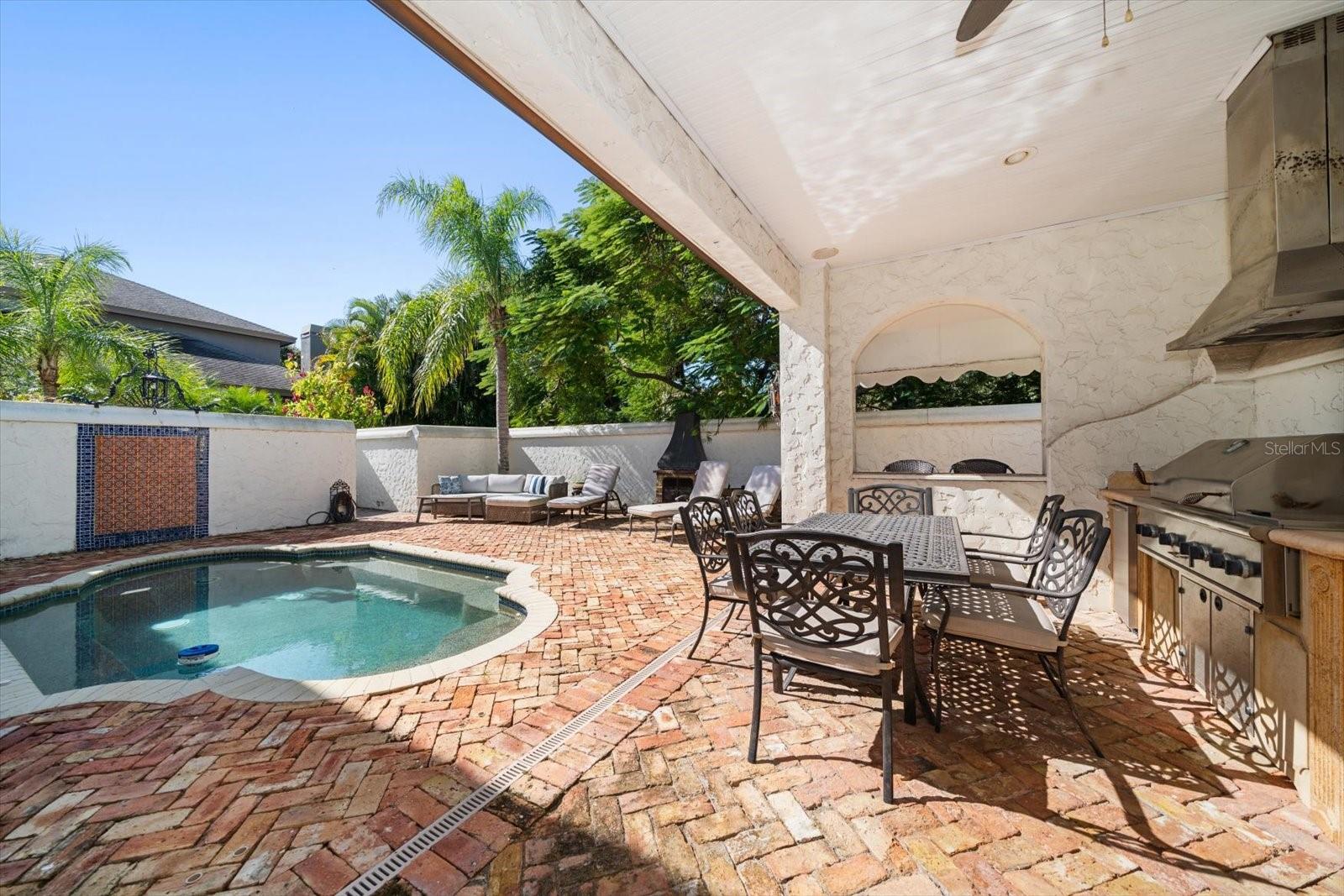 BELLEAIR ESTATES - Residential