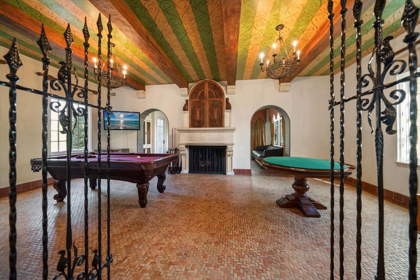 BELLEAIR ESTATES - Residential