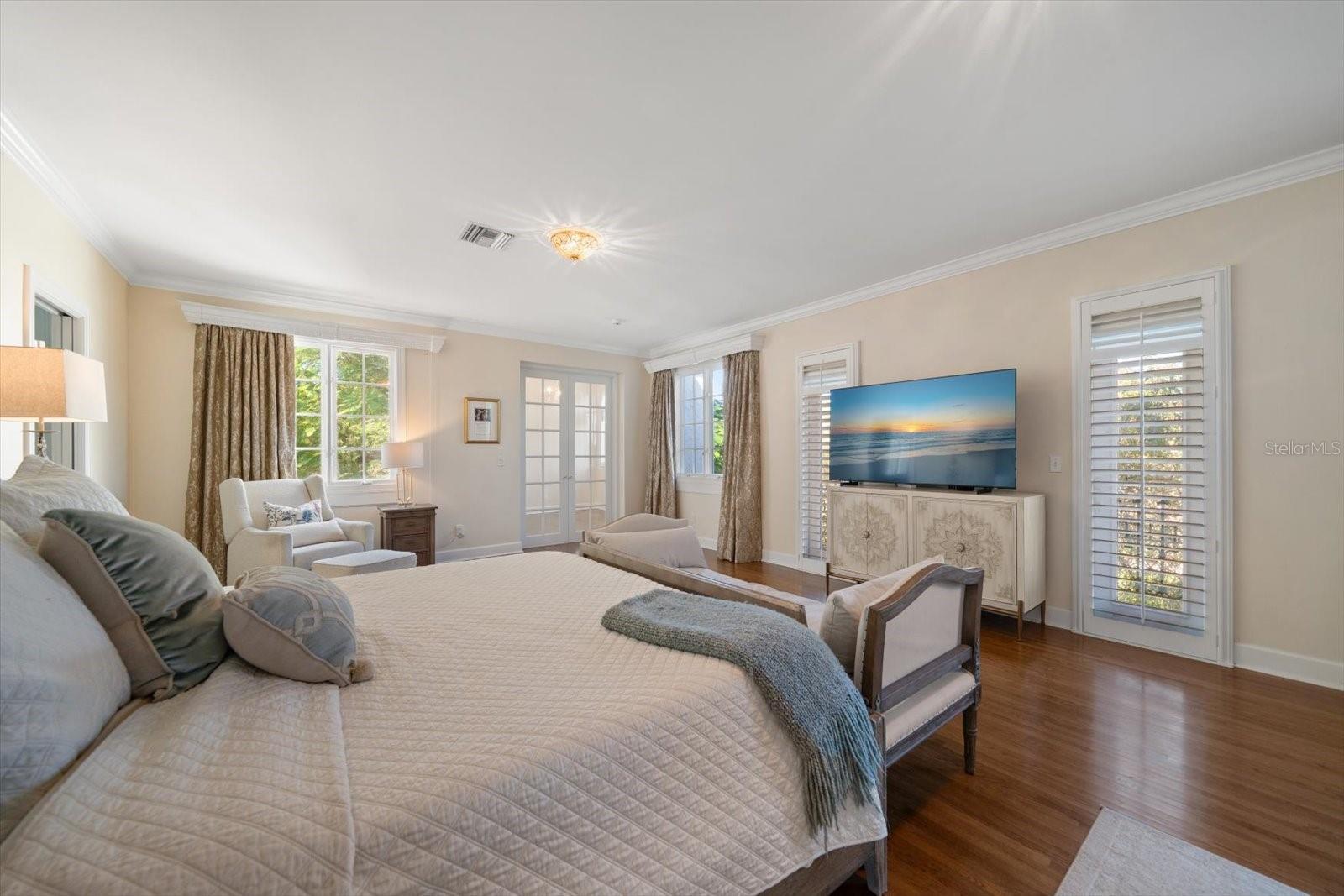 BELLEAIR ESTATES - Residential