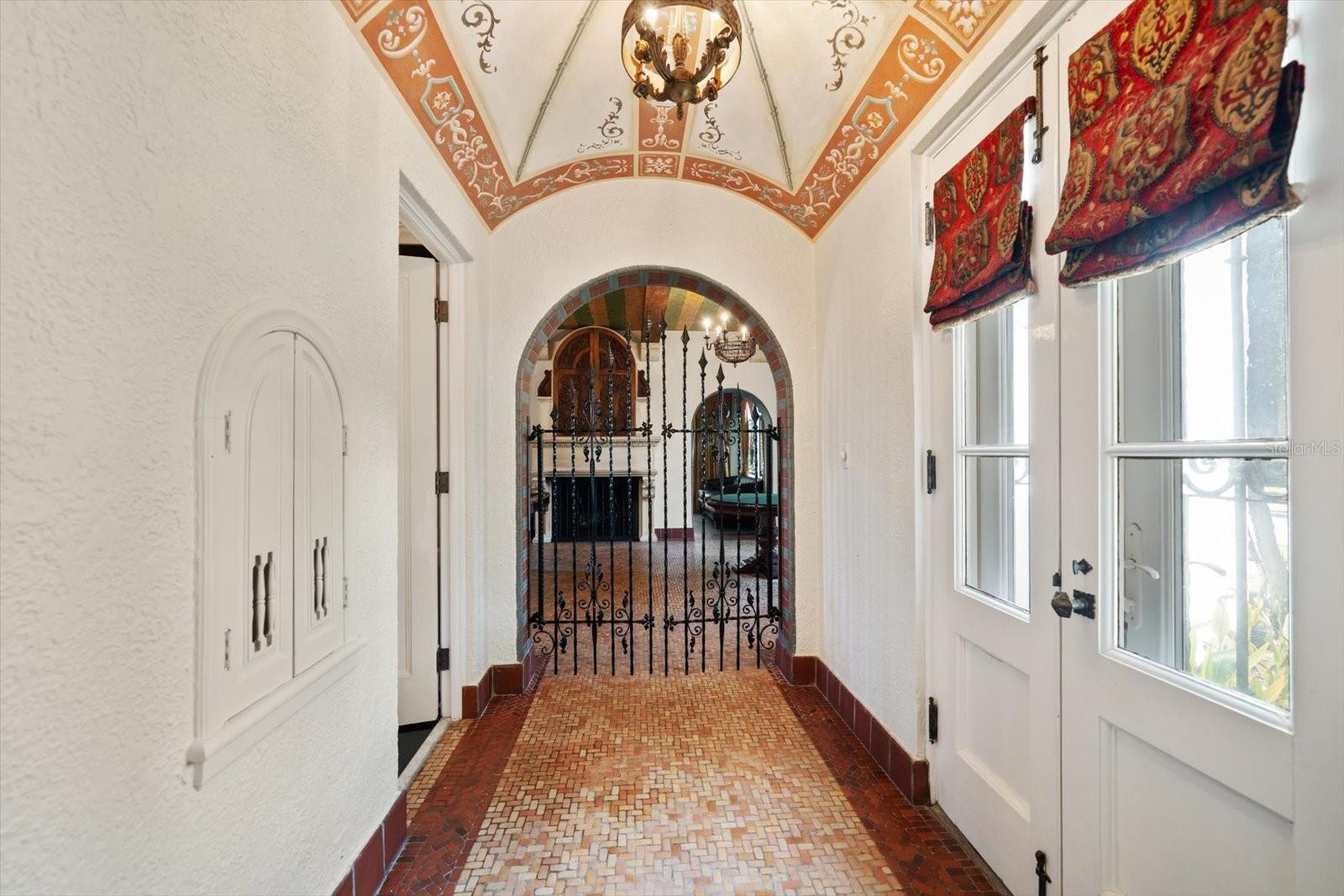 BELLEAIR ESTATES - Residential