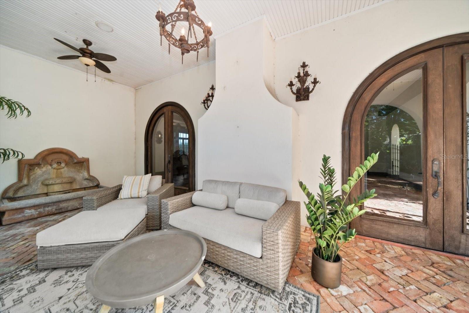 BELLEAIR ESTATES - Residential