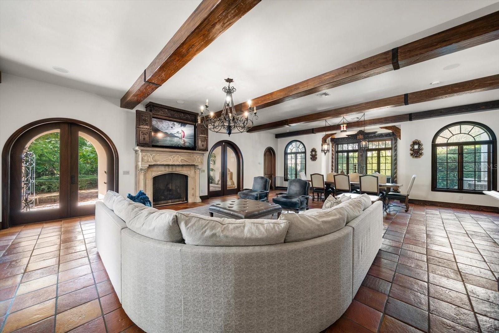 BELLEAIR ESTATES - Residential