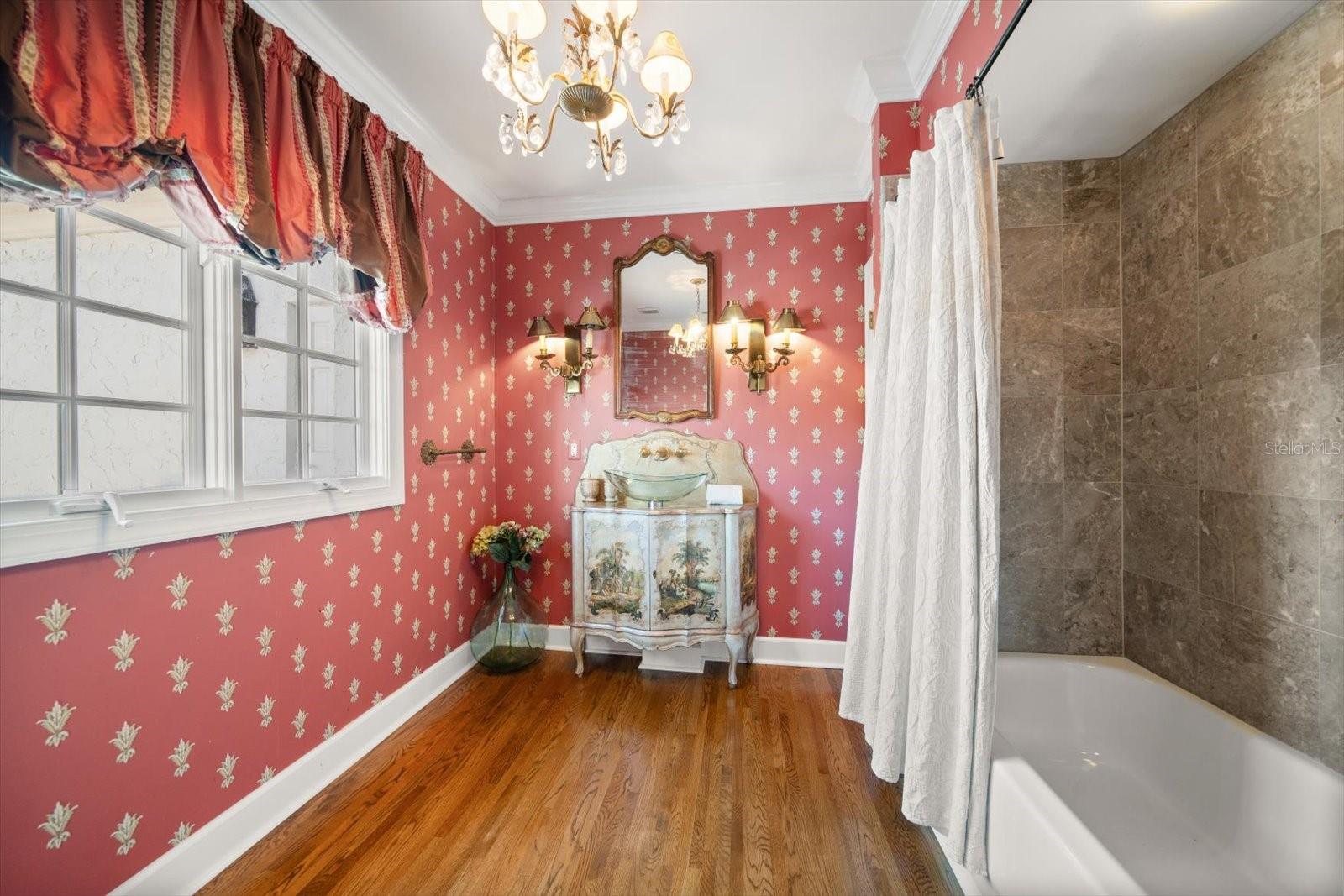 BELLEAIR ESTATES - Residential