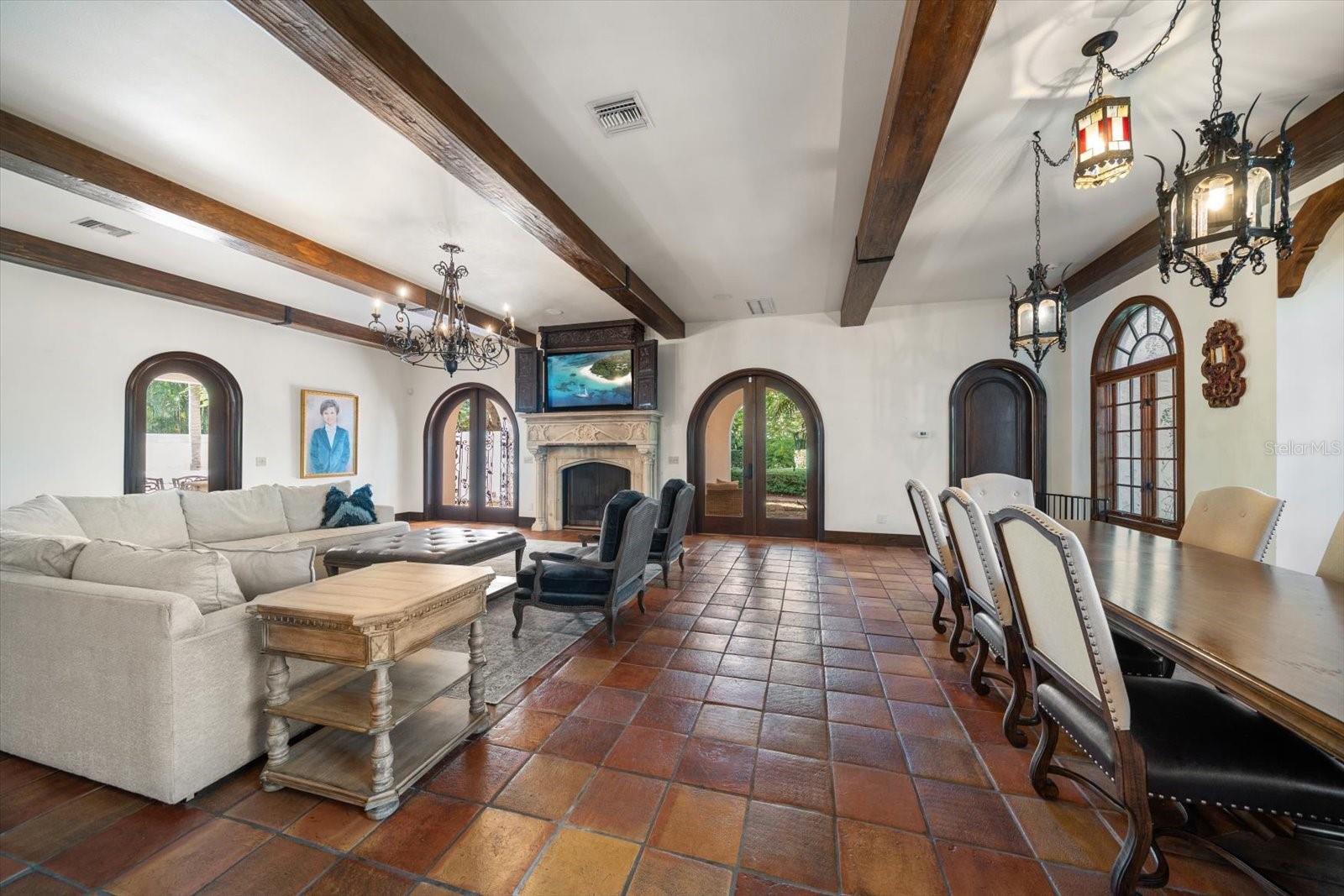 BELLEAIR ESTATES - Residential