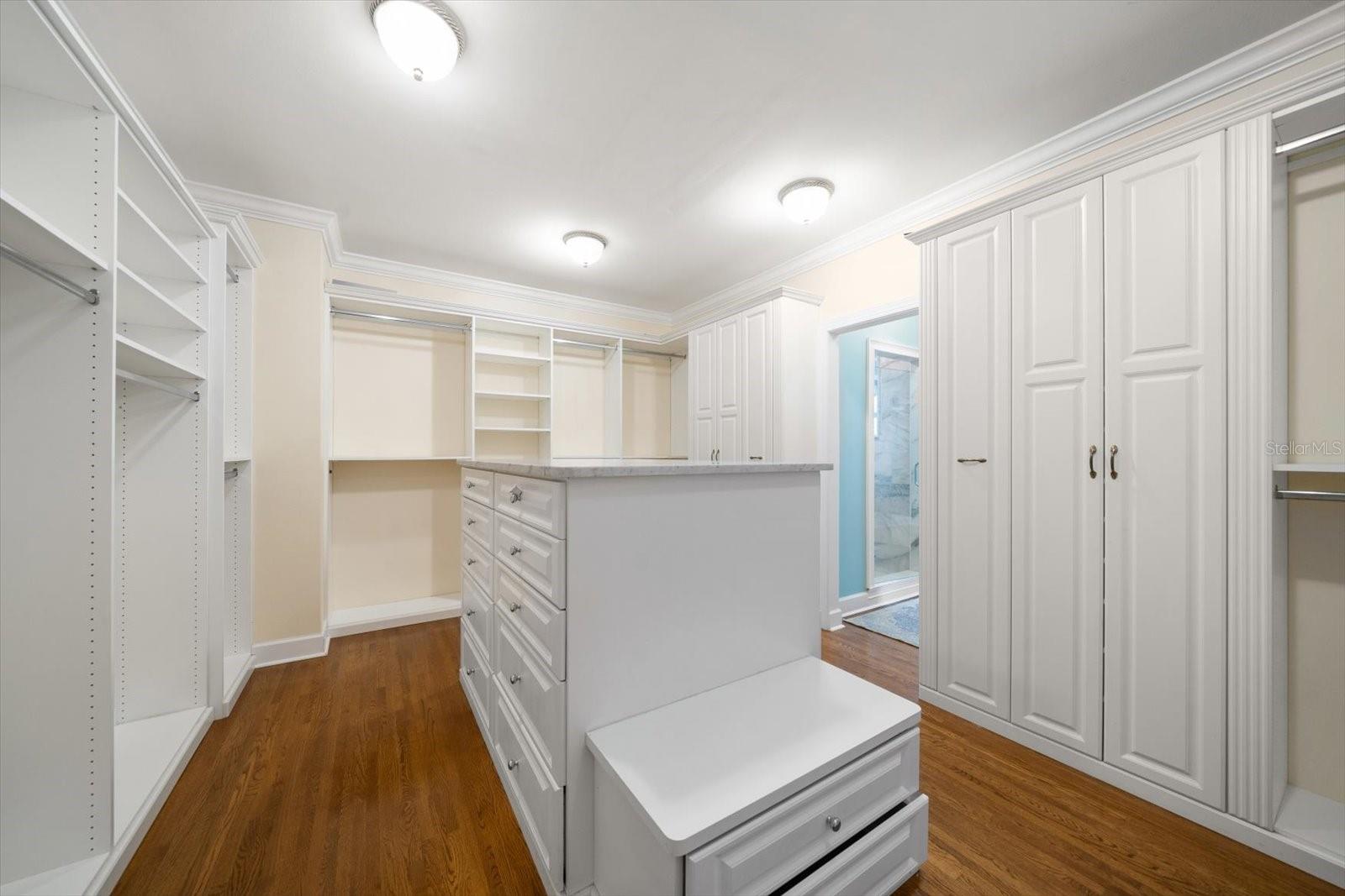 BELLEAIR ESTATES - Residential