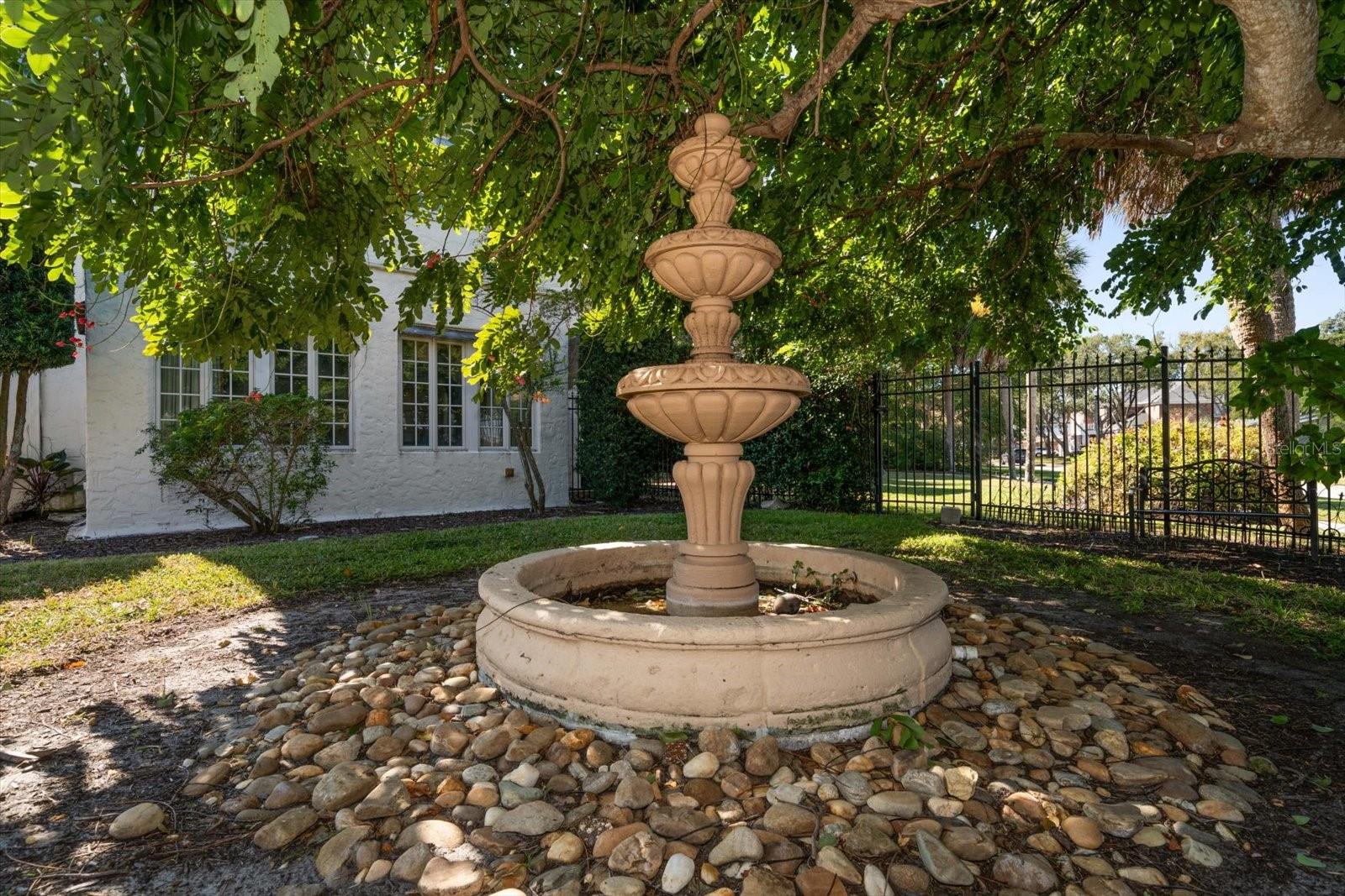 BELLEAIR ESTATES - Residential