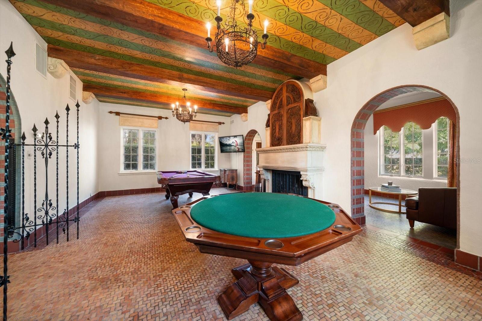 BELLEAIR ESTATES - Residential