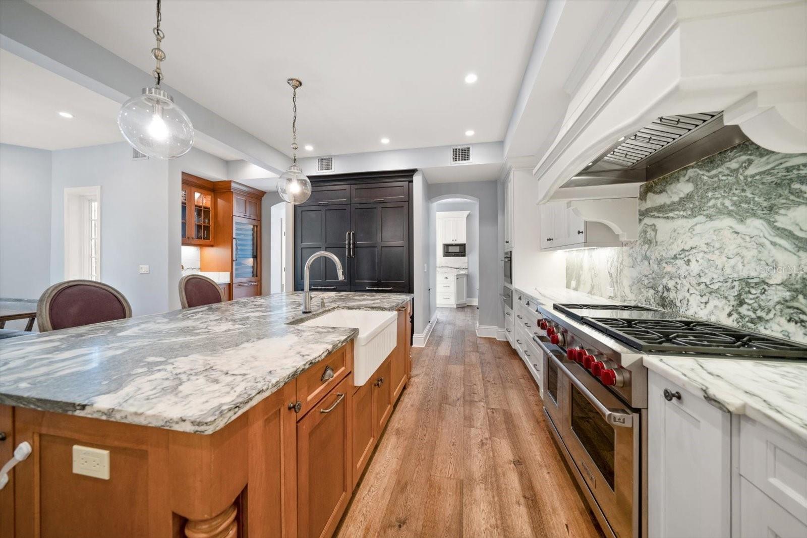 BELLEAIR ESTATES - Residential