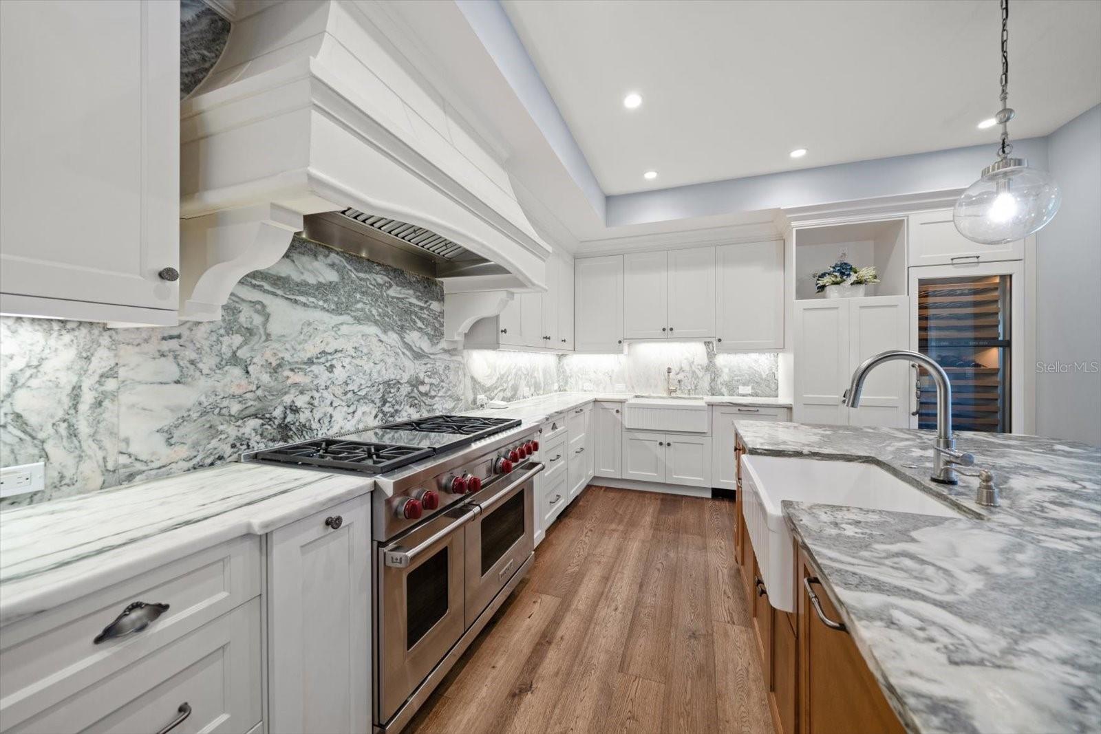 BELLEAIR ESTATES - Residential