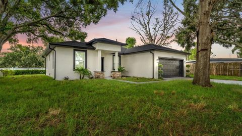 Photo of 2030 W Hartridge Terrace, Winter Haven, FL 33881 (MLS # TB8437594) Photo of 2030 W Hartridge Terrace, Winter Haven, FL 33881 (MLS # TB8437594)