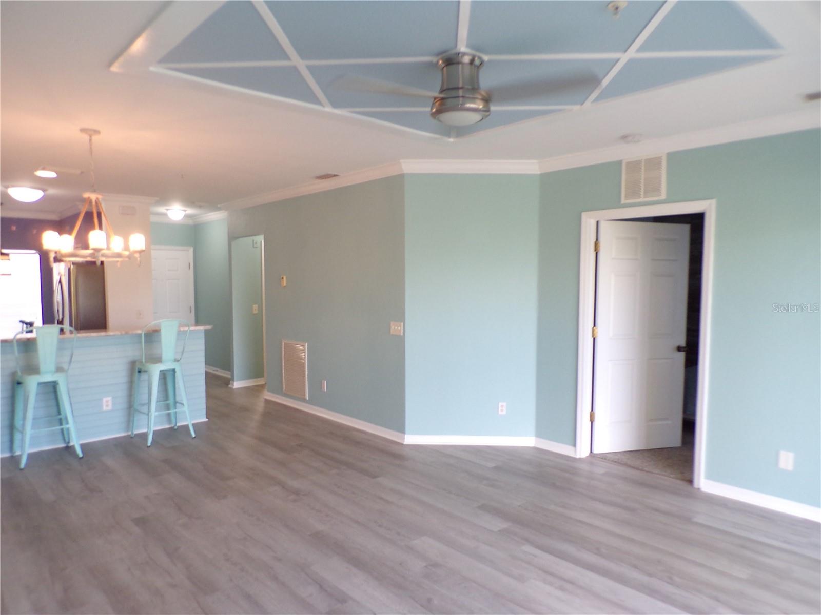 LAKE VIEW II/HERITAGE LAKE PARK - Residential Lease