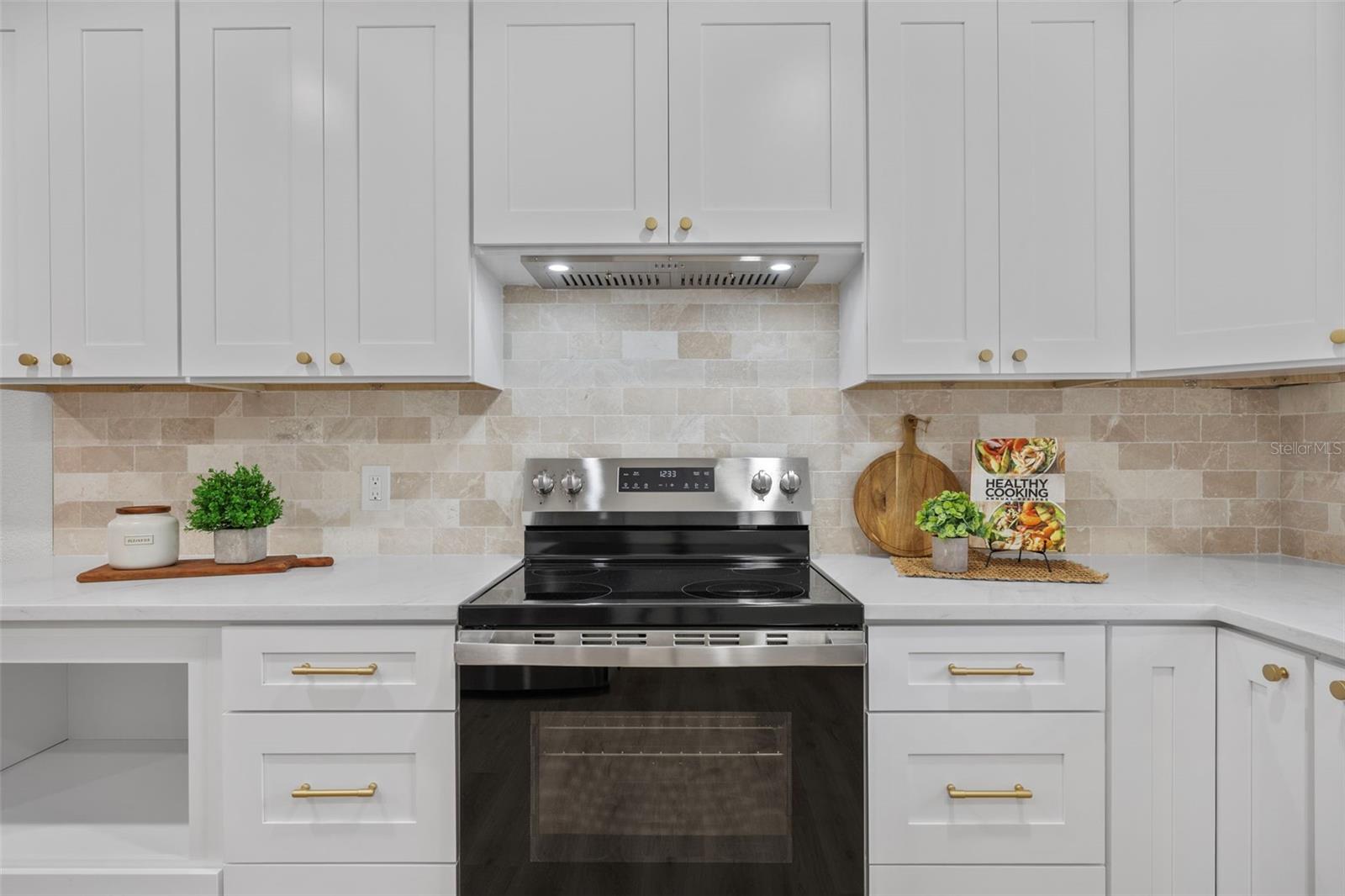 LAKEWOOD ESTATES TRACTS 10-11 - Residential