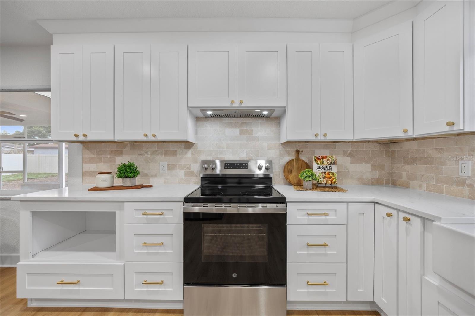 LAKEWOOD ESTATES TRACTS 10-11 - Residential