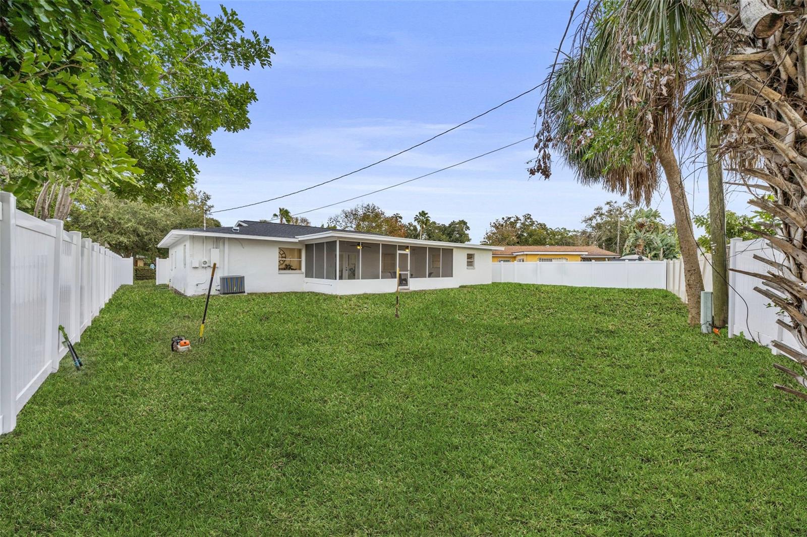 LAKEWOOD ESTATES TRACTS 10-11 - Residential