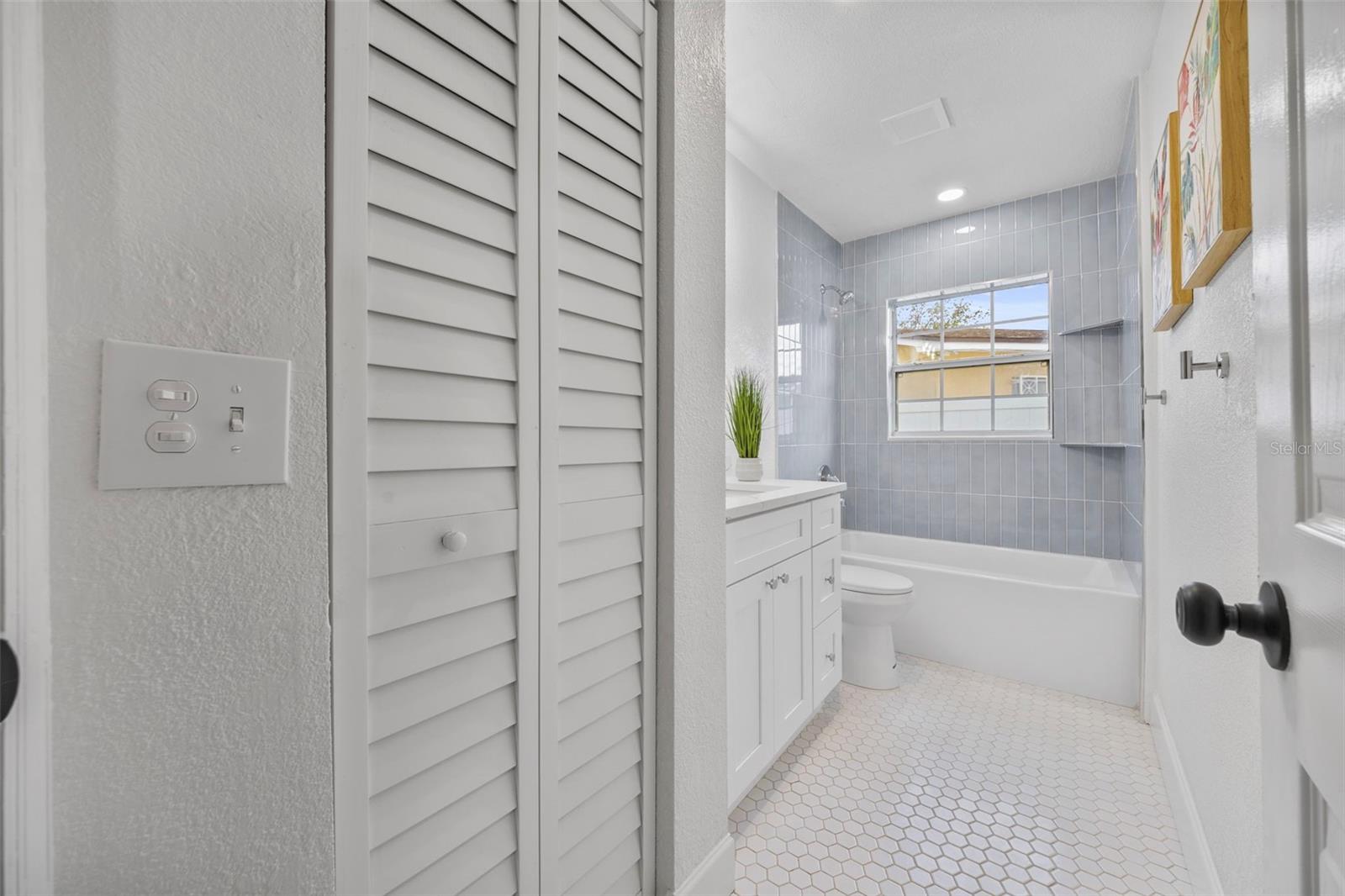 LAKEWOOD ESTATES TRACTS 10-11 - Residential