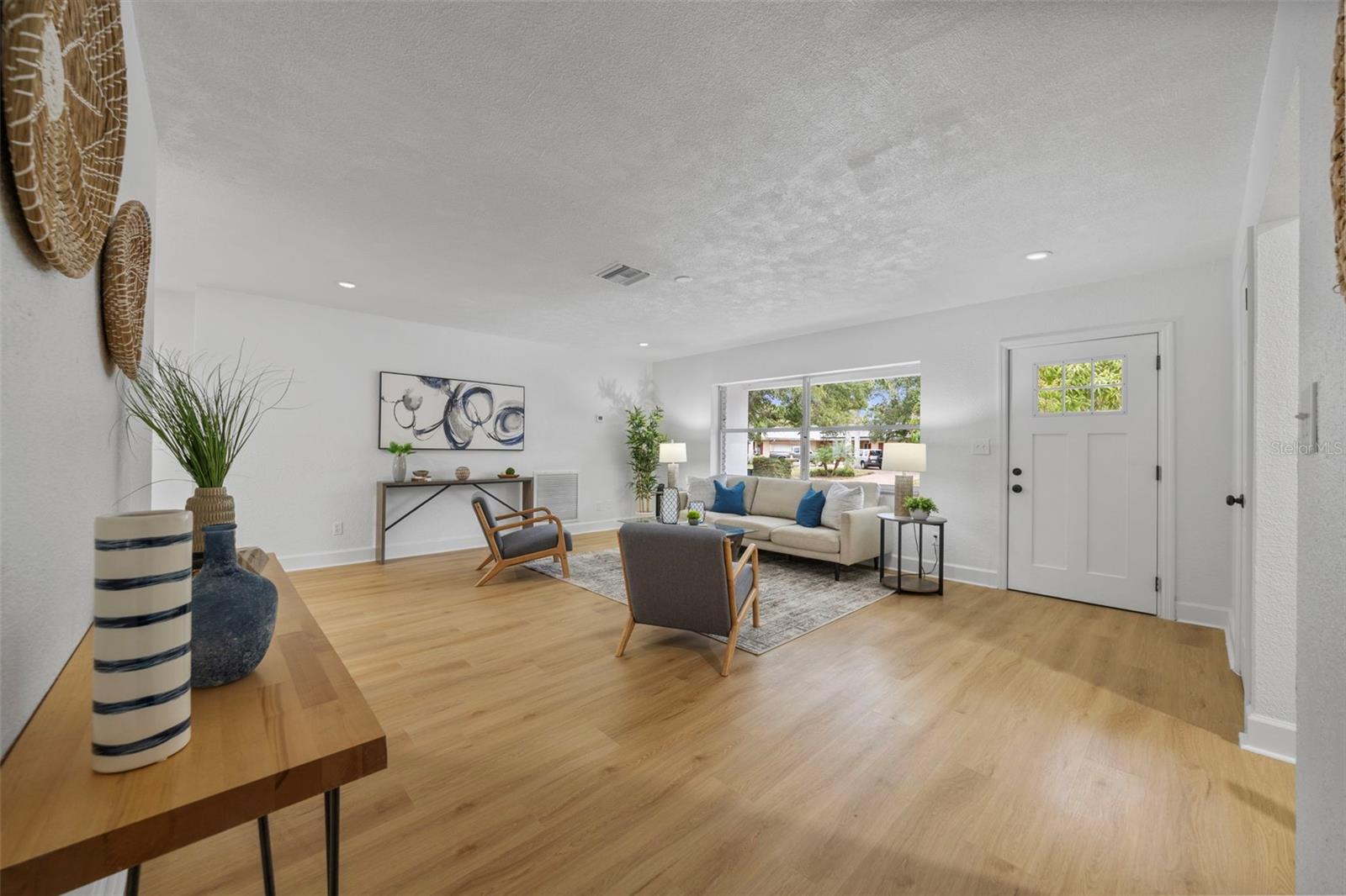 LAKEWOOD ESTATES TRACTS 10-11 - Residential