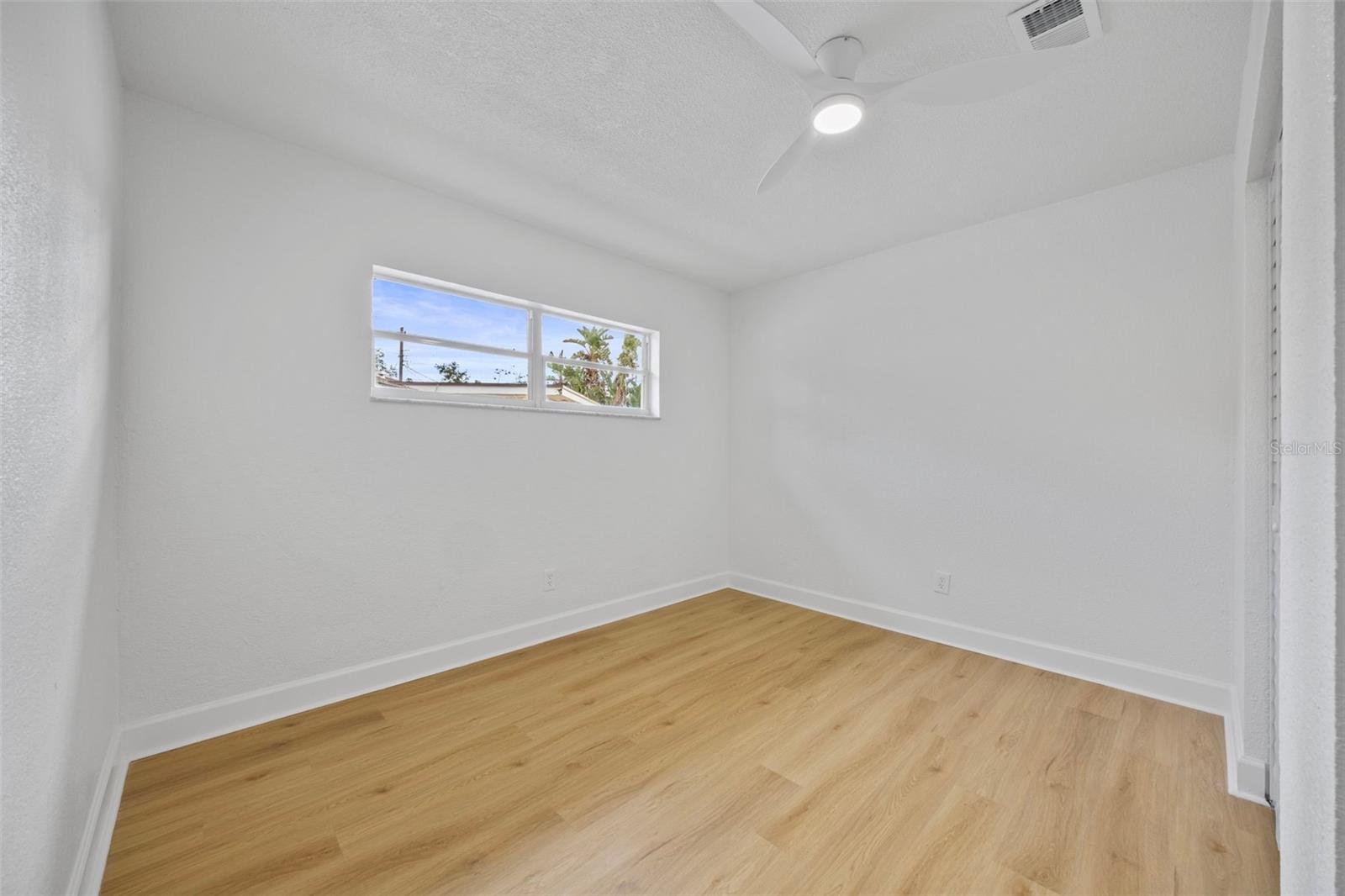 LAKEWOOD ESTATES TRACTS 10-11 - Residential