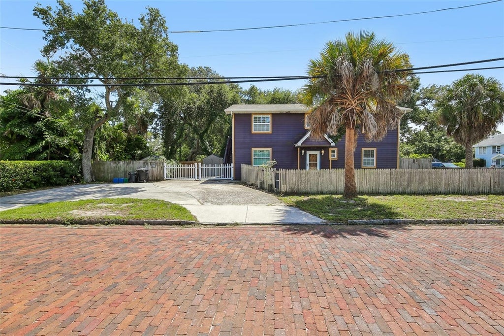 Photo of 2702 49th Street S, Gulfport, FL 33707 (MLS # TB8548241)