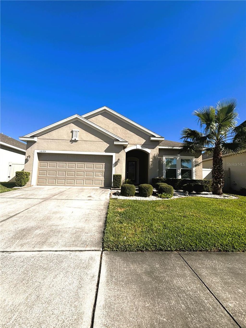 Photo of 12193 Prairie Plantation Way, Orlando, FL 32824 (MLS # O6375868)