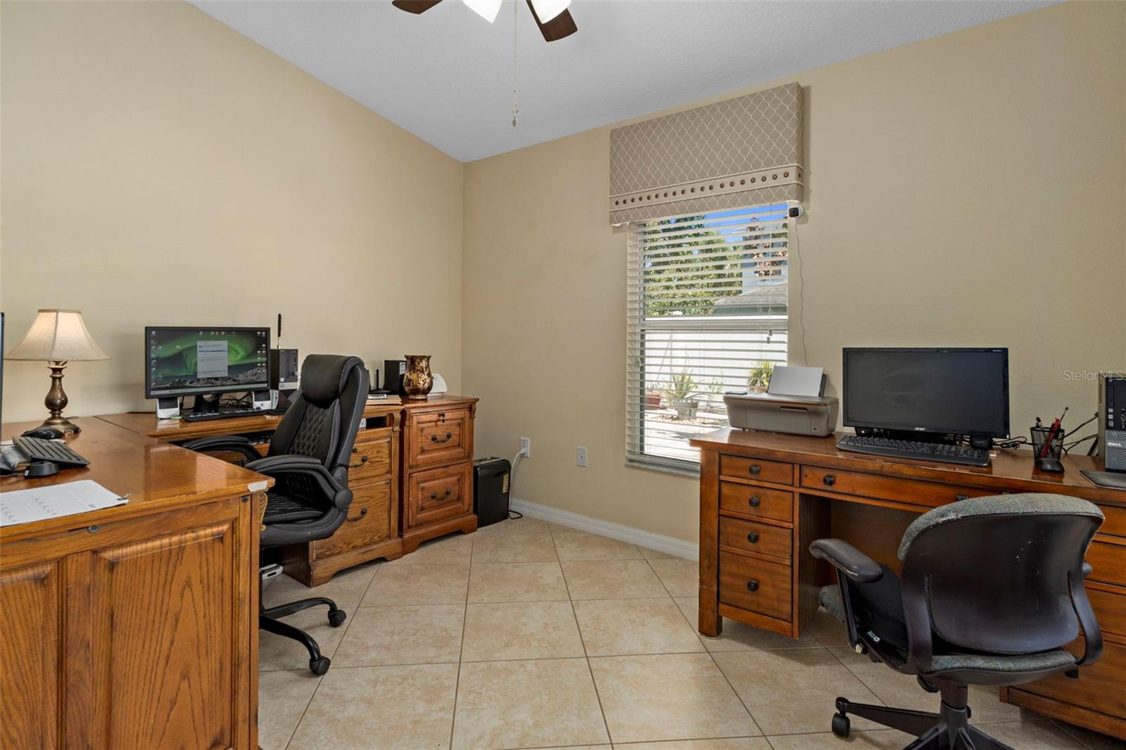 BRIAR OAKS VILLAGE 01 - Residential