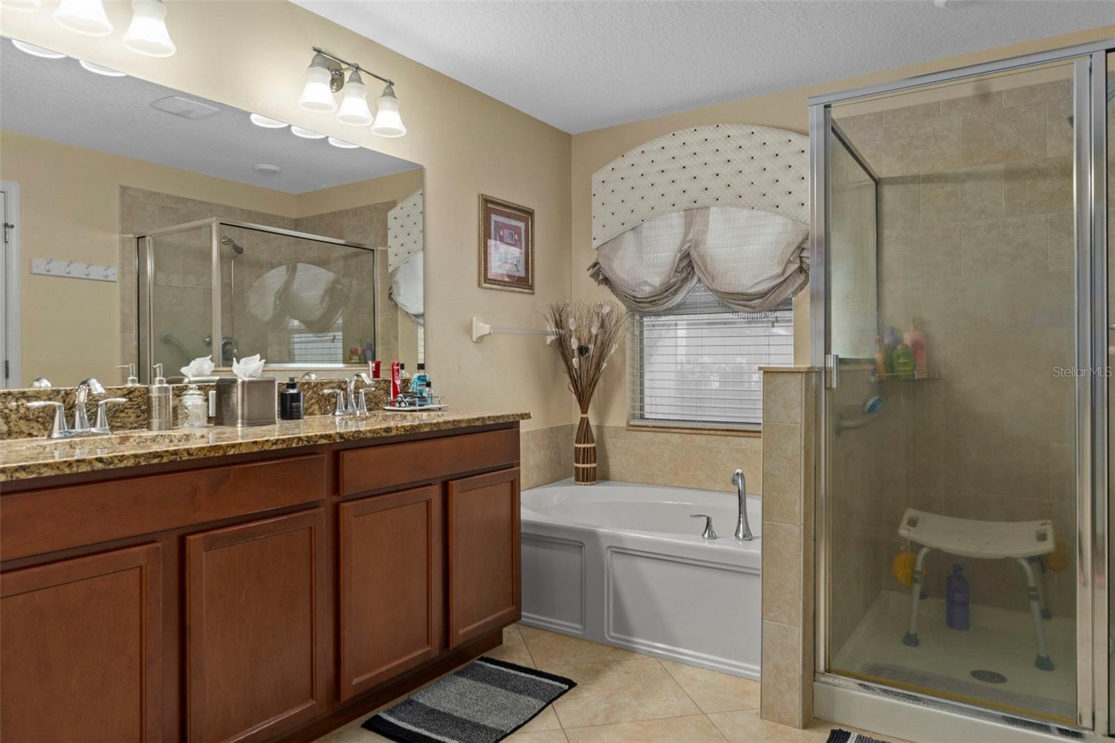 BRIAR OAKS VILLAGE 01 - Residential