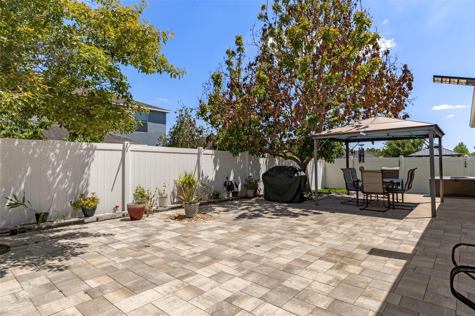 BRIAR OAKS VILLAGE 01 - Residential