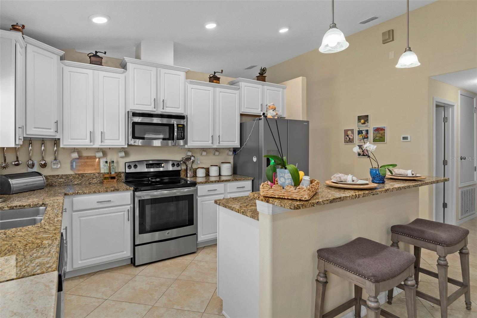 BRIAR OAKS VILLAGE 01 - Residential