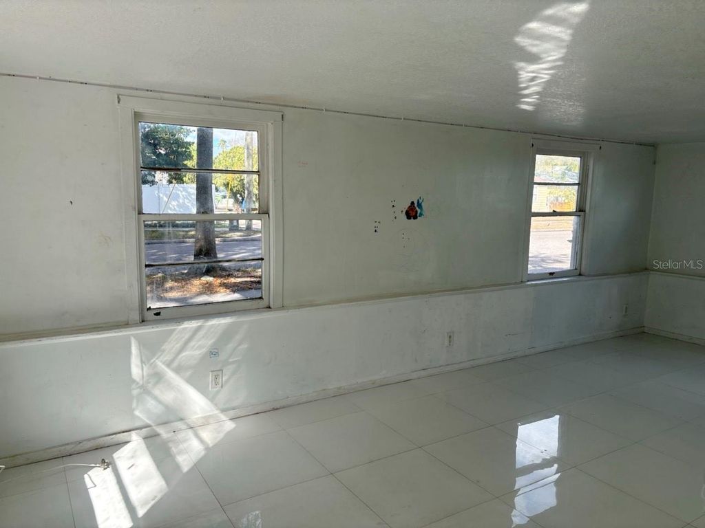 Photo of 2635 9th Avenue N, St Petersburg, FL 33713 (MLS # TB8487062)