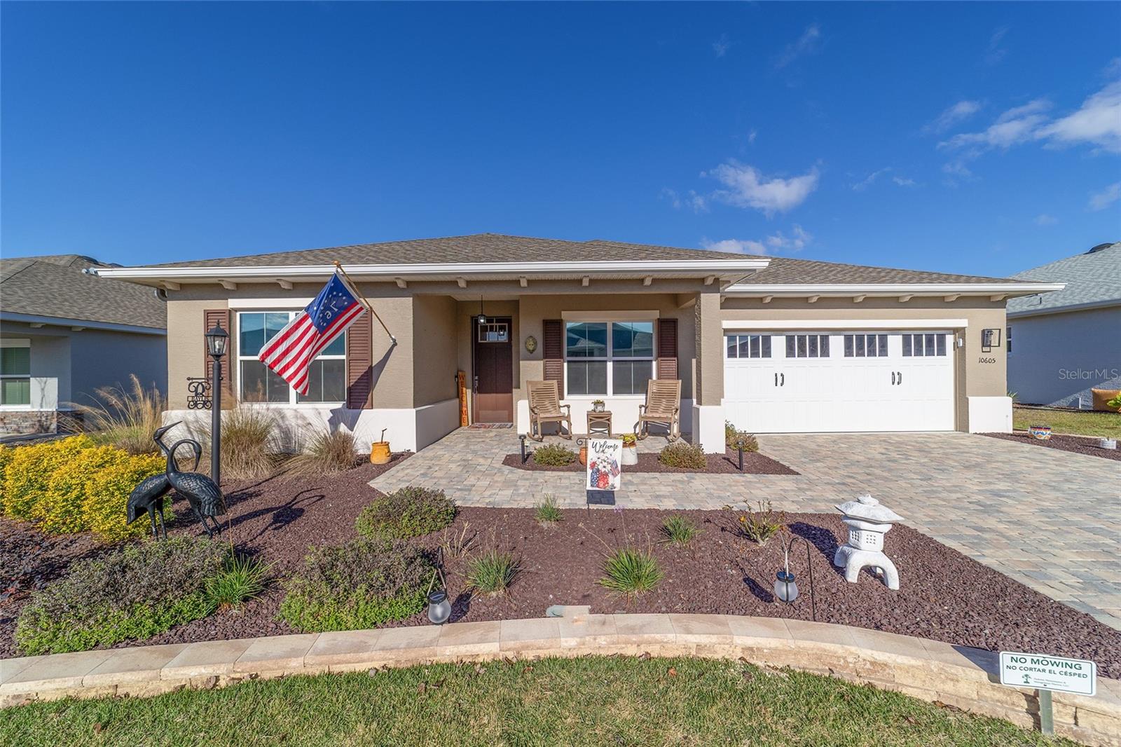 ON TOP OF THE WORLD - Residential