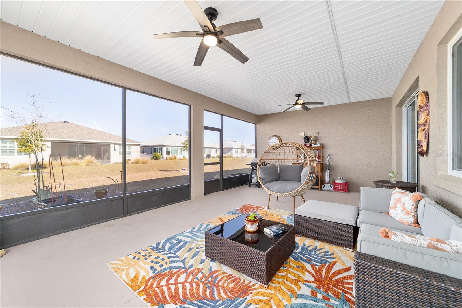 ON TOP OF THE WORLD - Residential