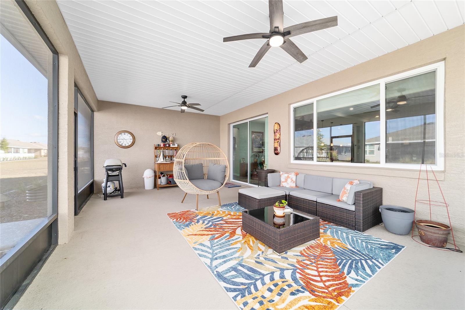 ON TOP OF THE WORLD - Residential