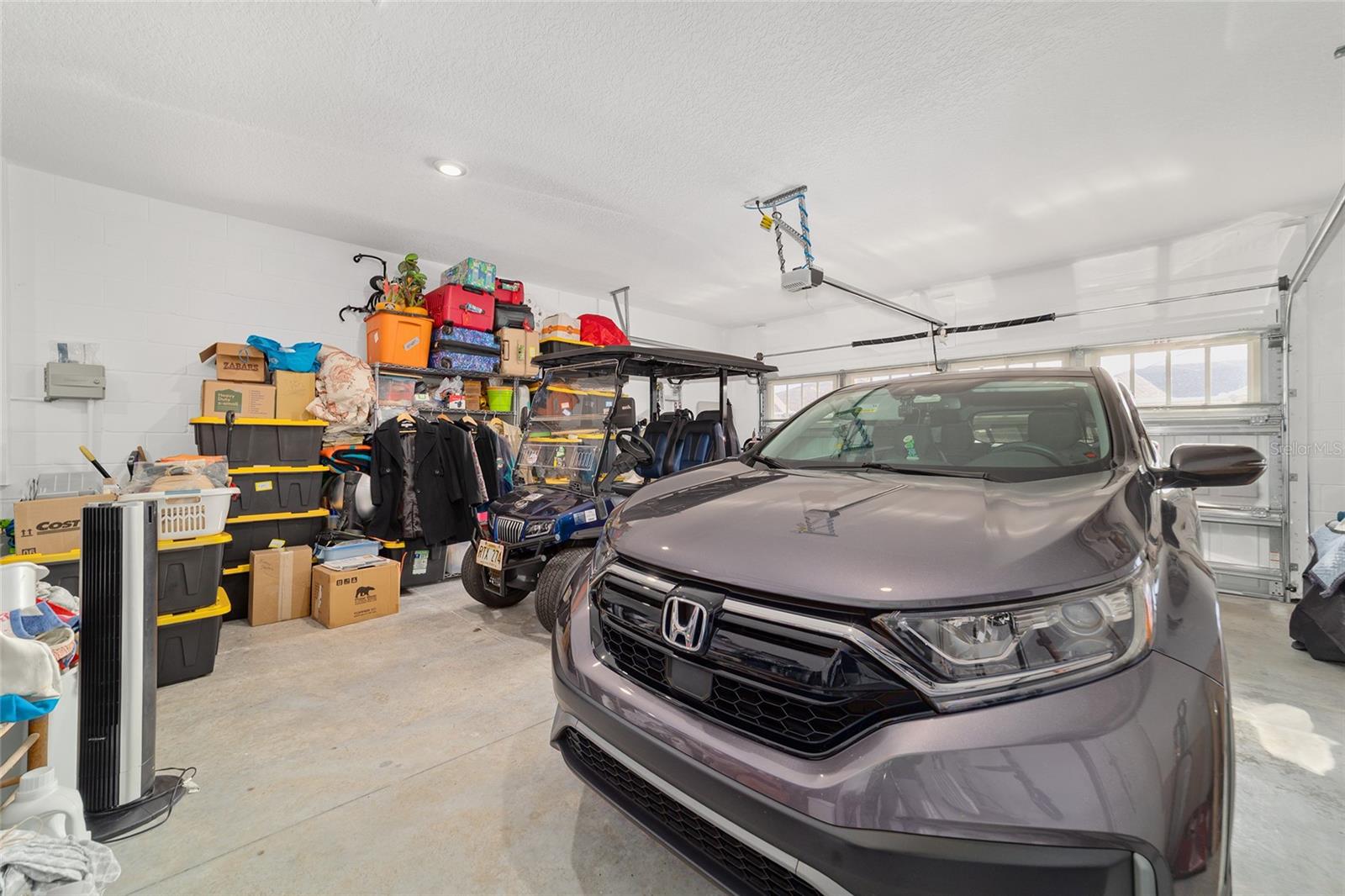 ON TOP OF THE WORLD - Residential