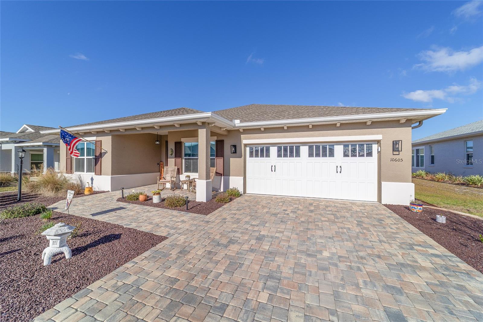 ON TOP OF THE WORLD - Residential