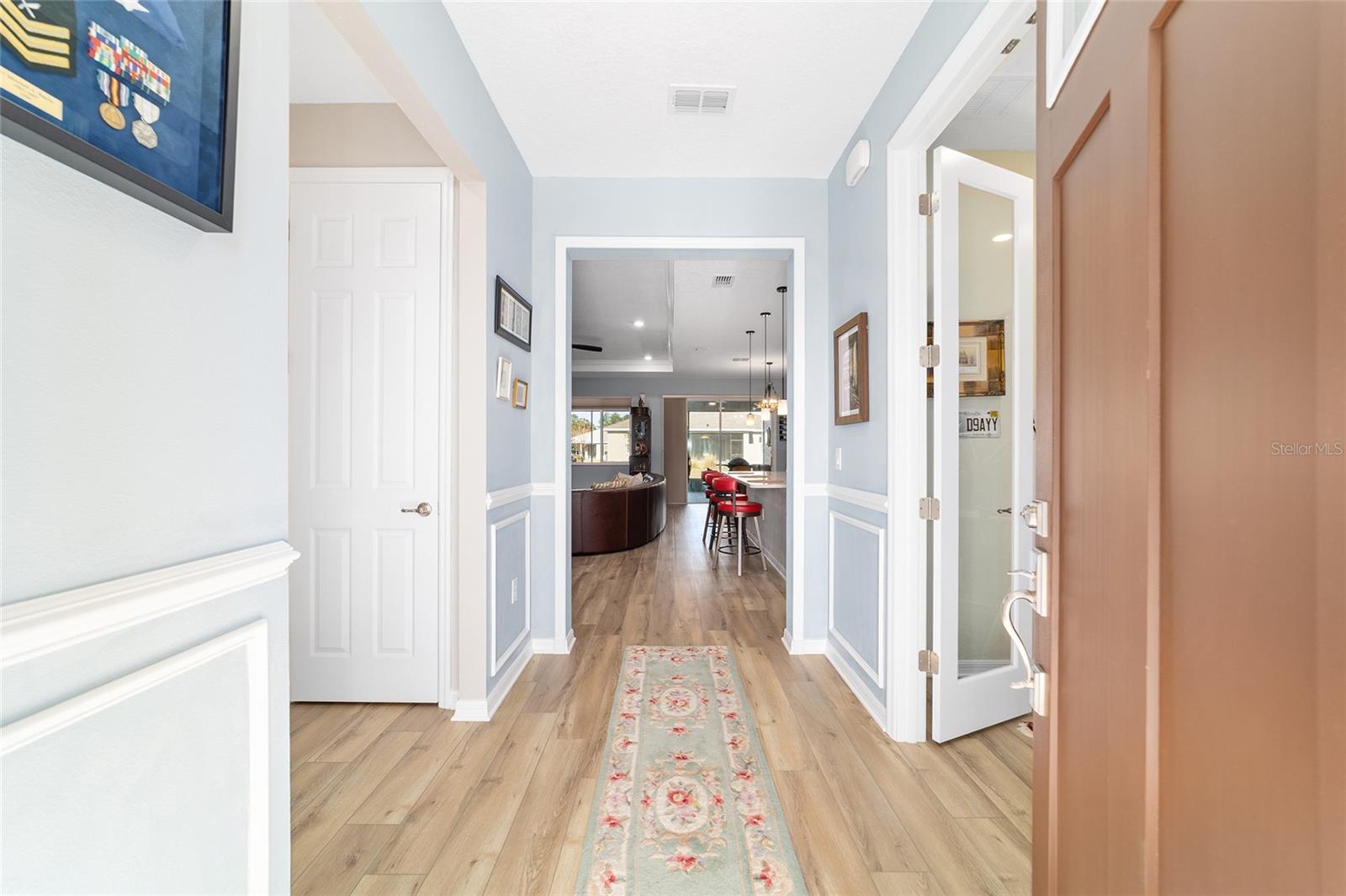 ON TOP OF THE WORLD - Residential