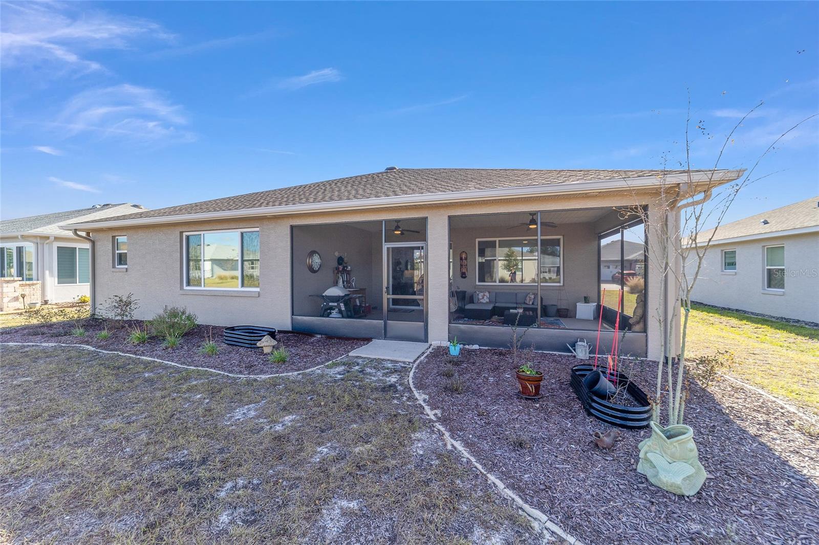 ON TOP OF THE WORLD - Residential