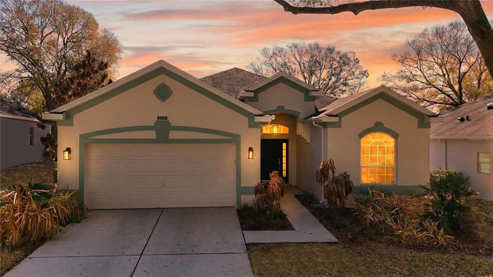 2209 STONEBRIDGE WAY